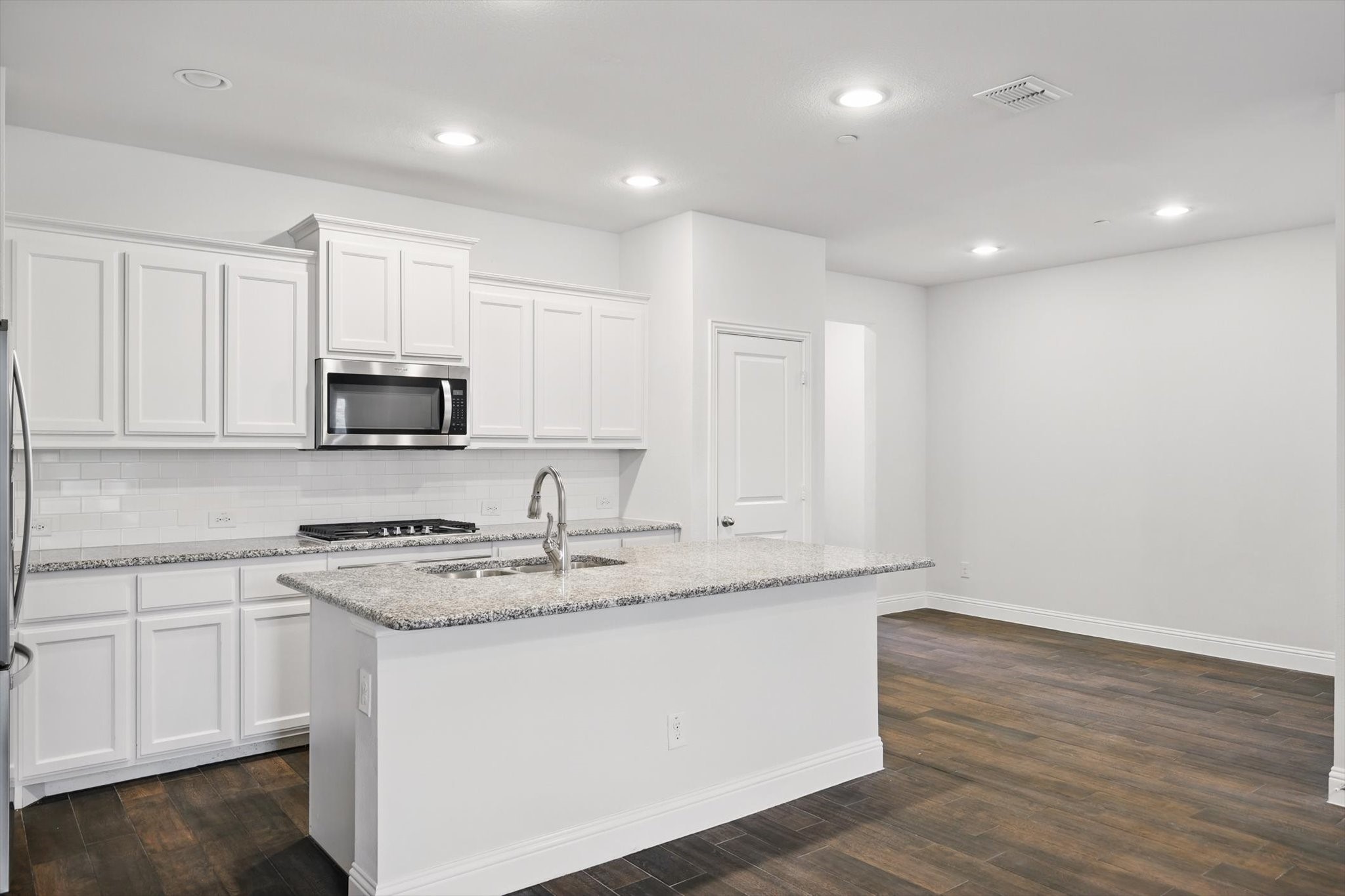 6804 Meadow Crest Drive