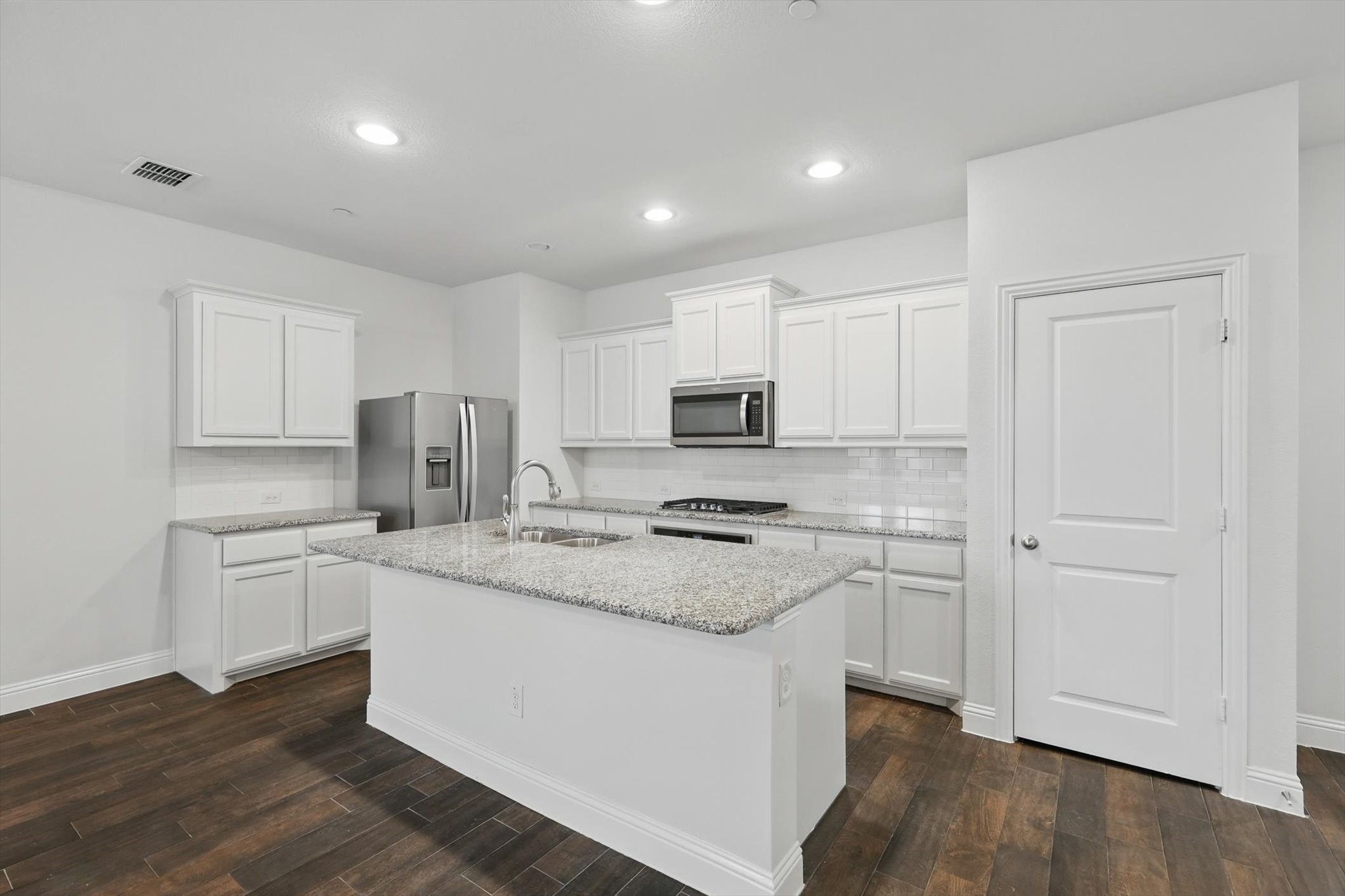 6804 Meadow Crest Drive