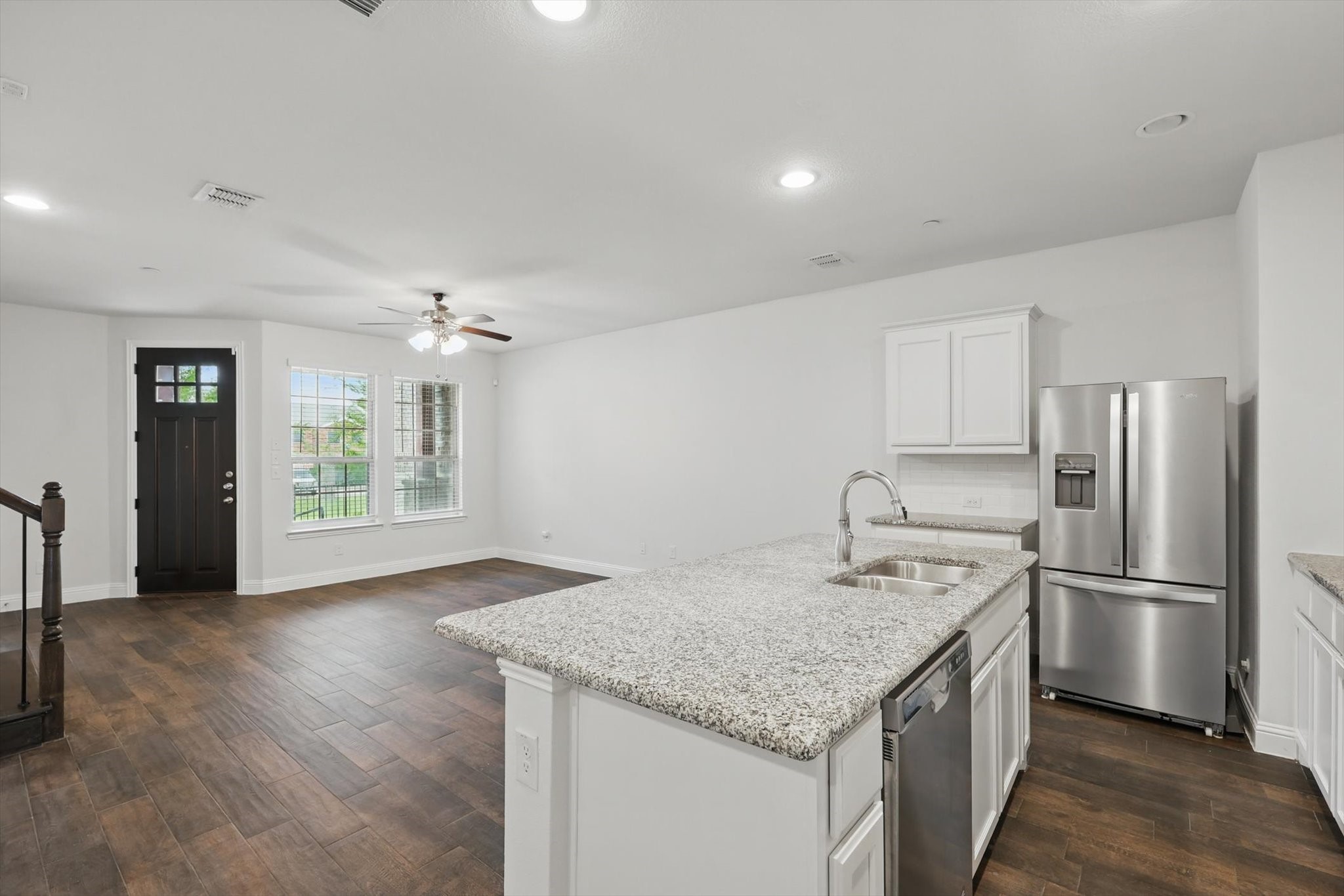 6804 Meadow Crest Drive