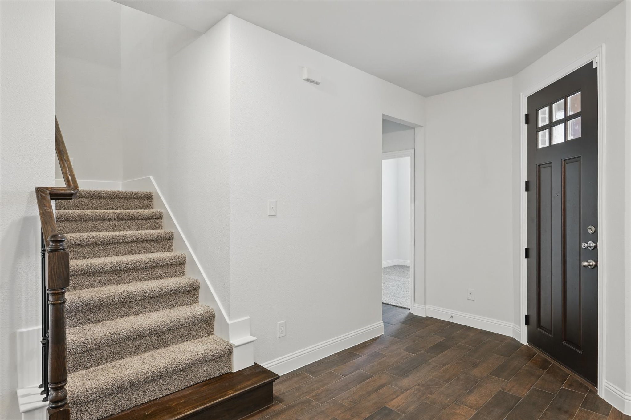 6804 Meadow Crest Drive