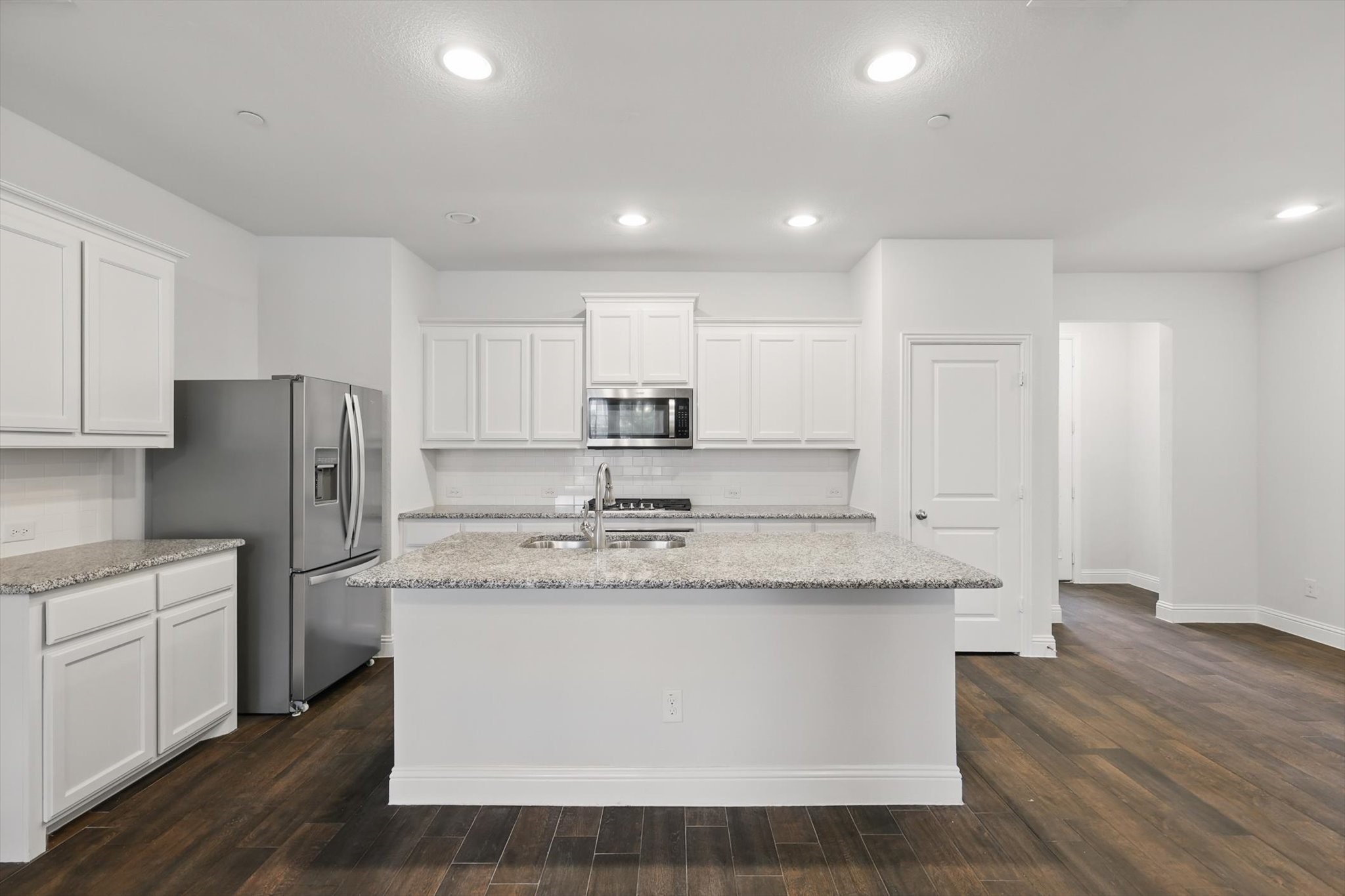 6804 Meadow Crest Drive