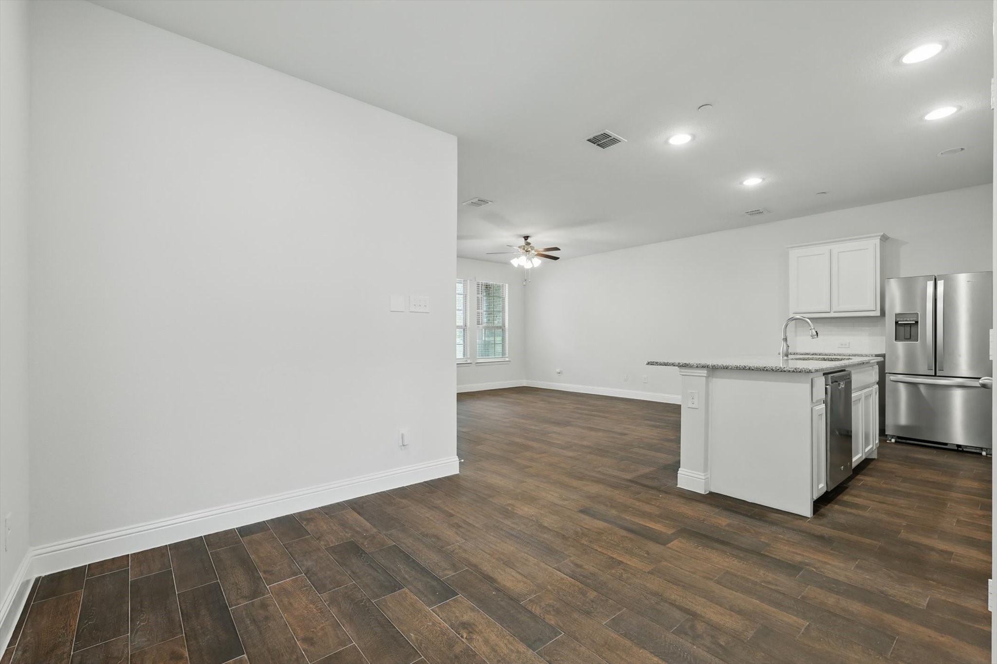 6804 Meadow Crest Drive