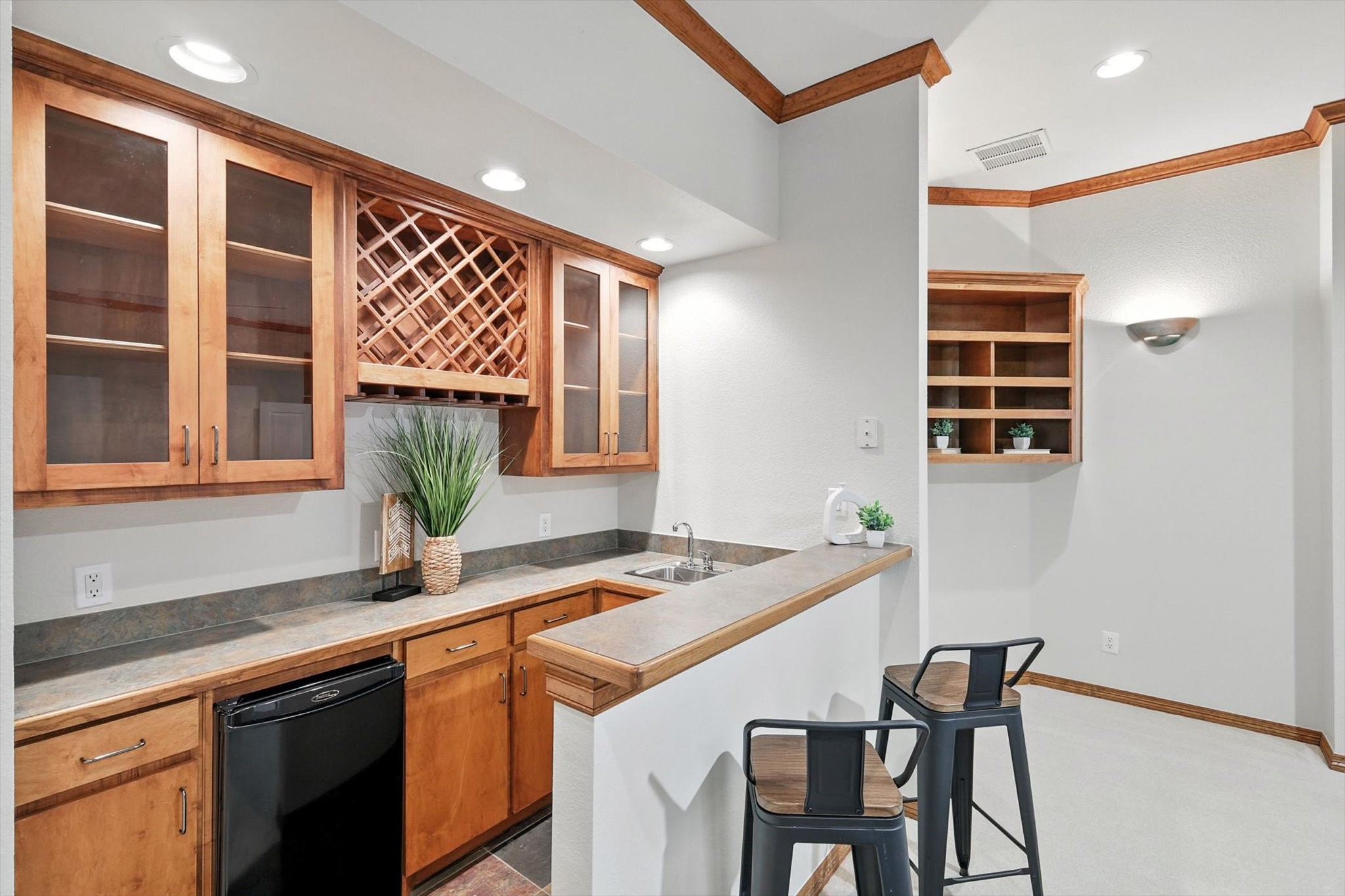 1150 Crepe Myrtle Lane