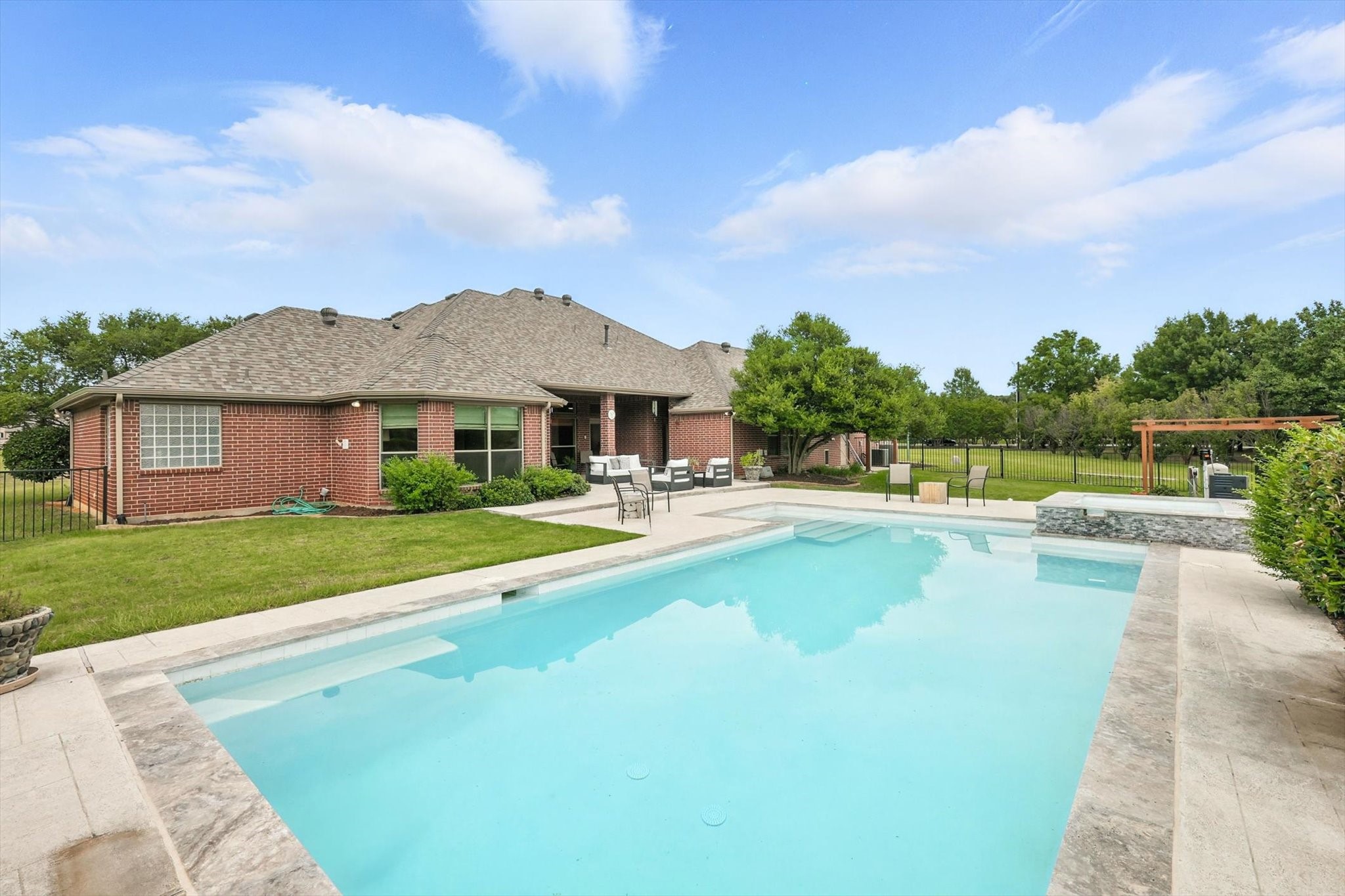 1150 Crepe Myrtle Lane