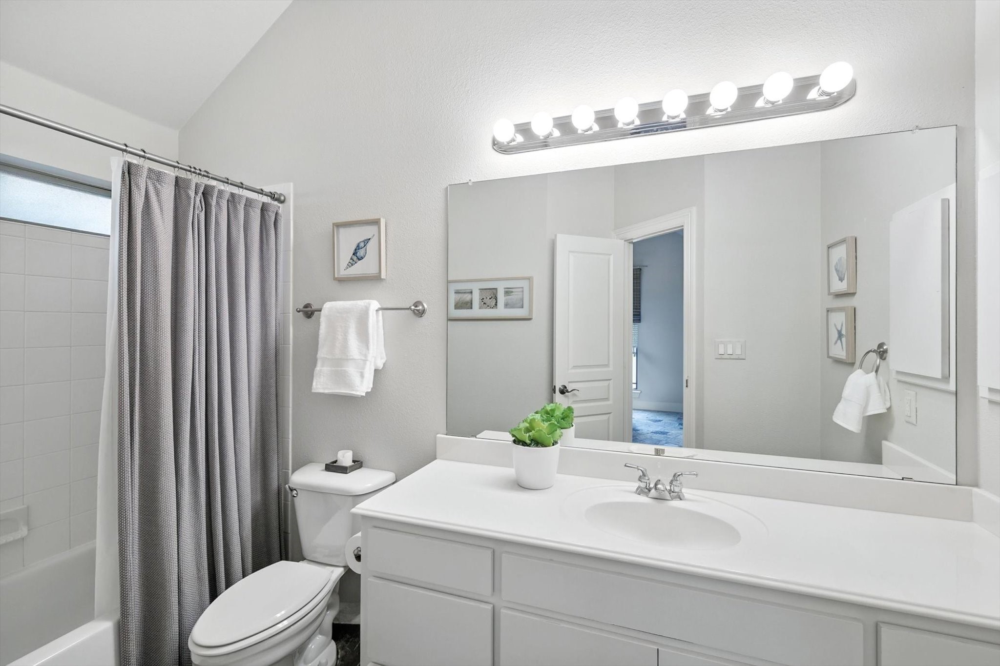 1150 Crepe Myrtle Lane