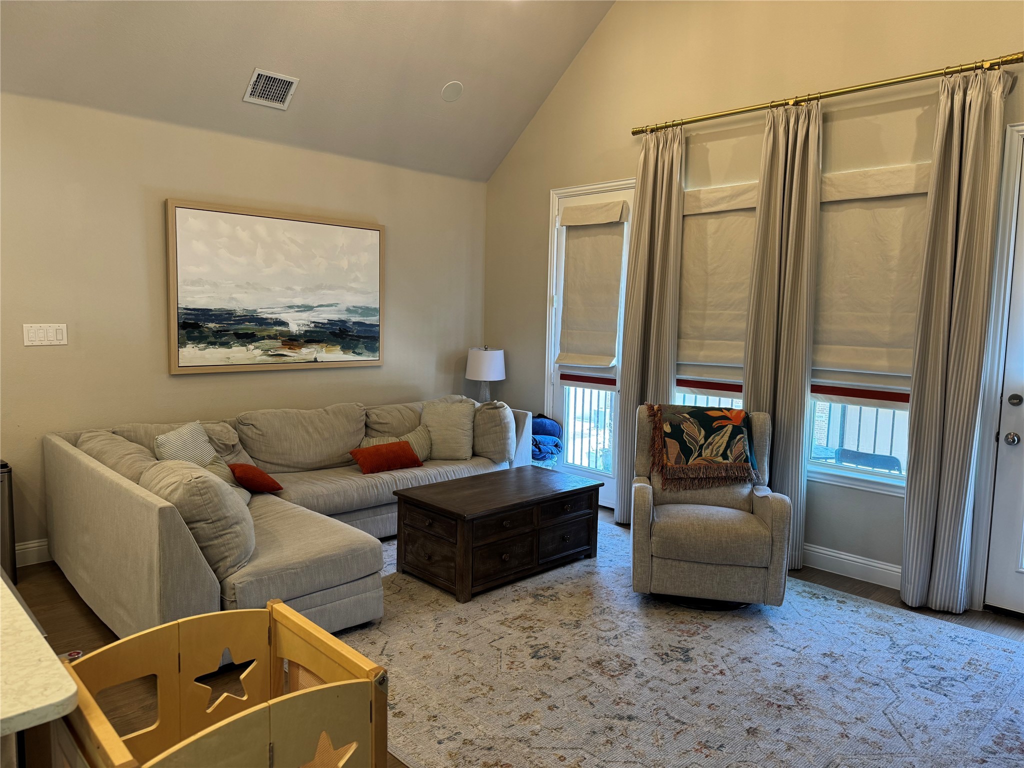 4204 Riverside Drive