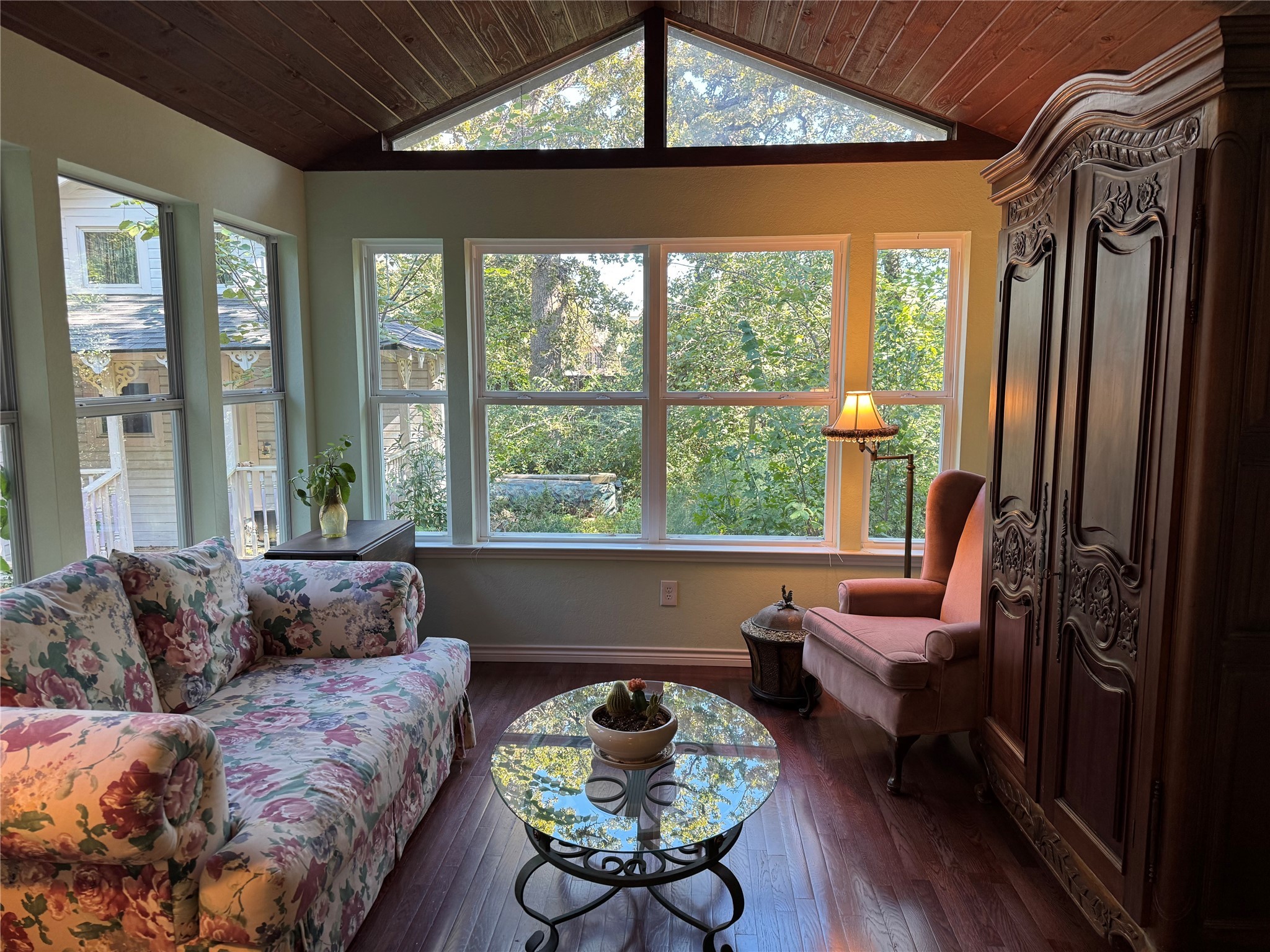 7305 Mira Vista Drive