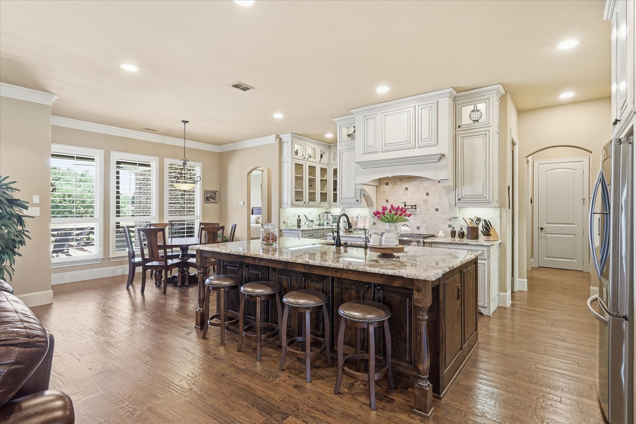 800 Stonewood Boulevard