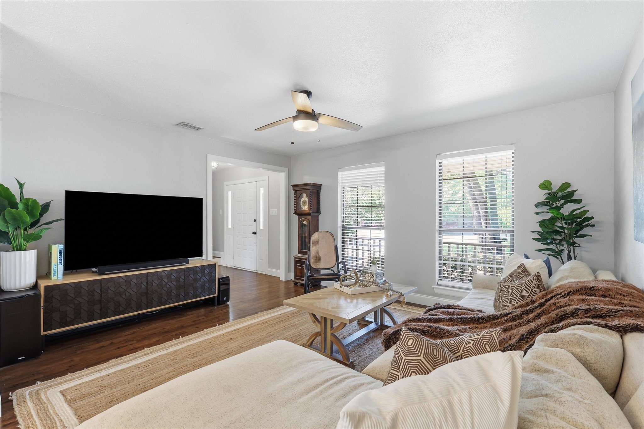 513 Fox Creek Court