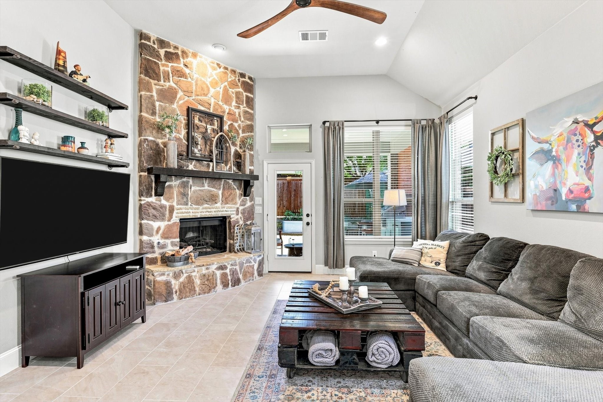 1516 Presley Way