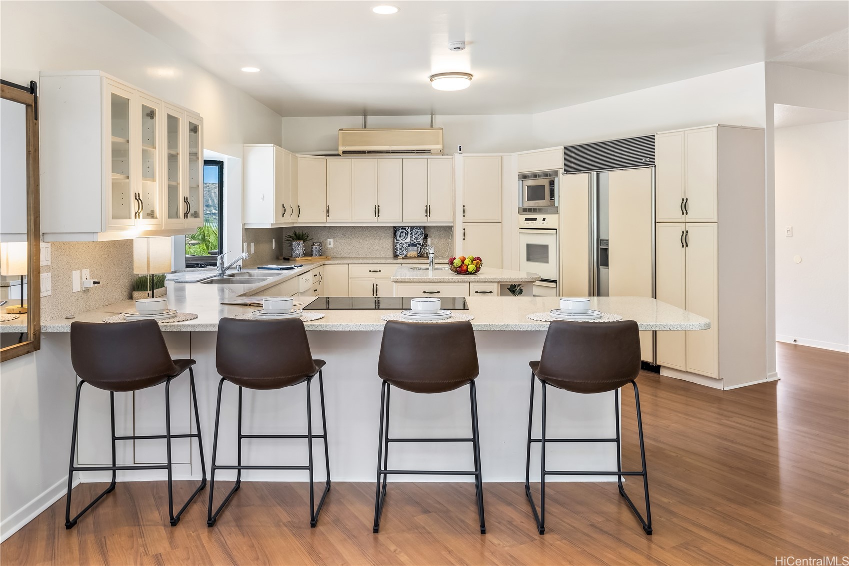 5926 Kalanianaole Highway