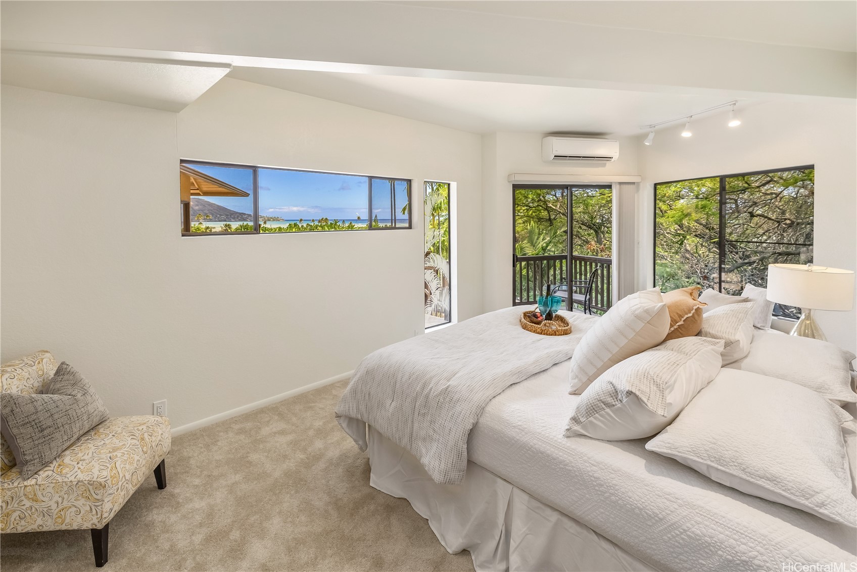 5926 Kalanianaole Highway