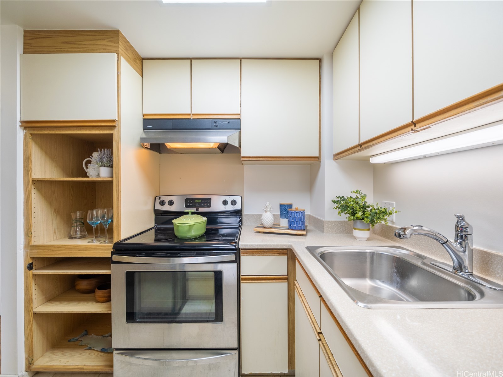 876 Curtis Street 2308