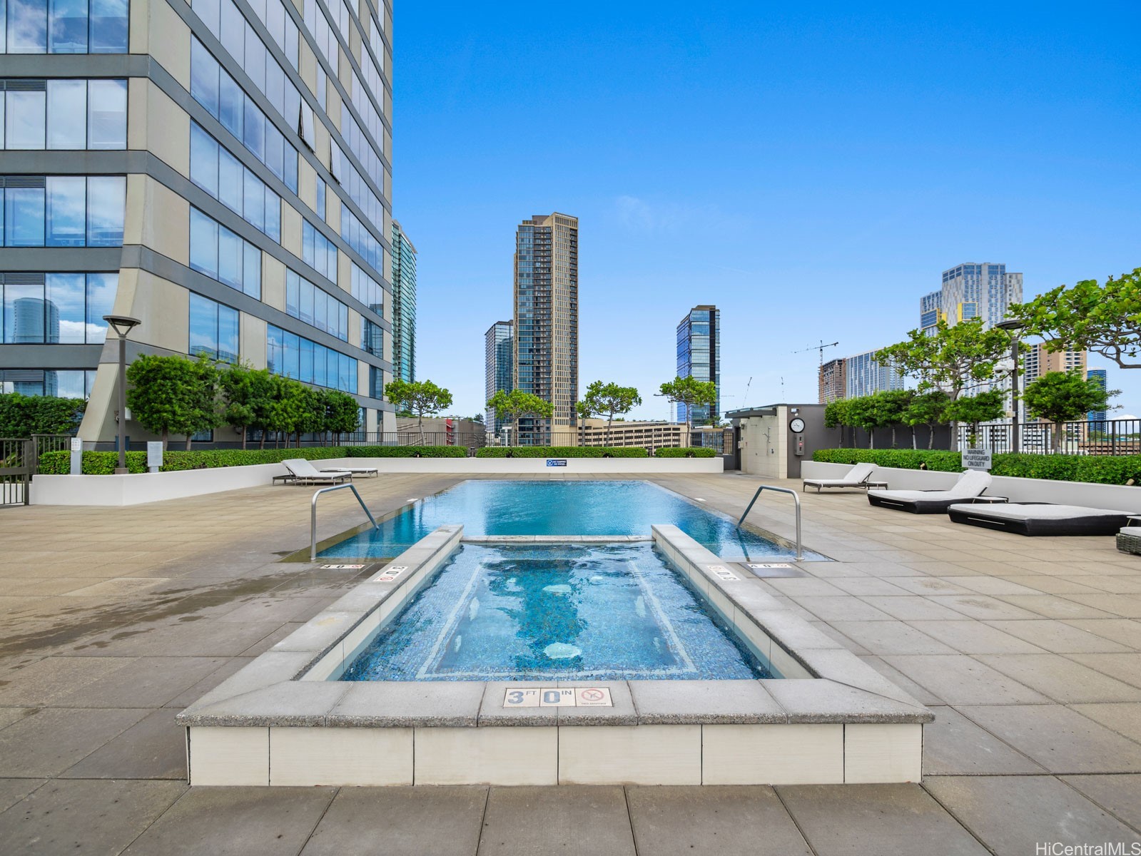 1009 Kapiolani Boulevard 4008