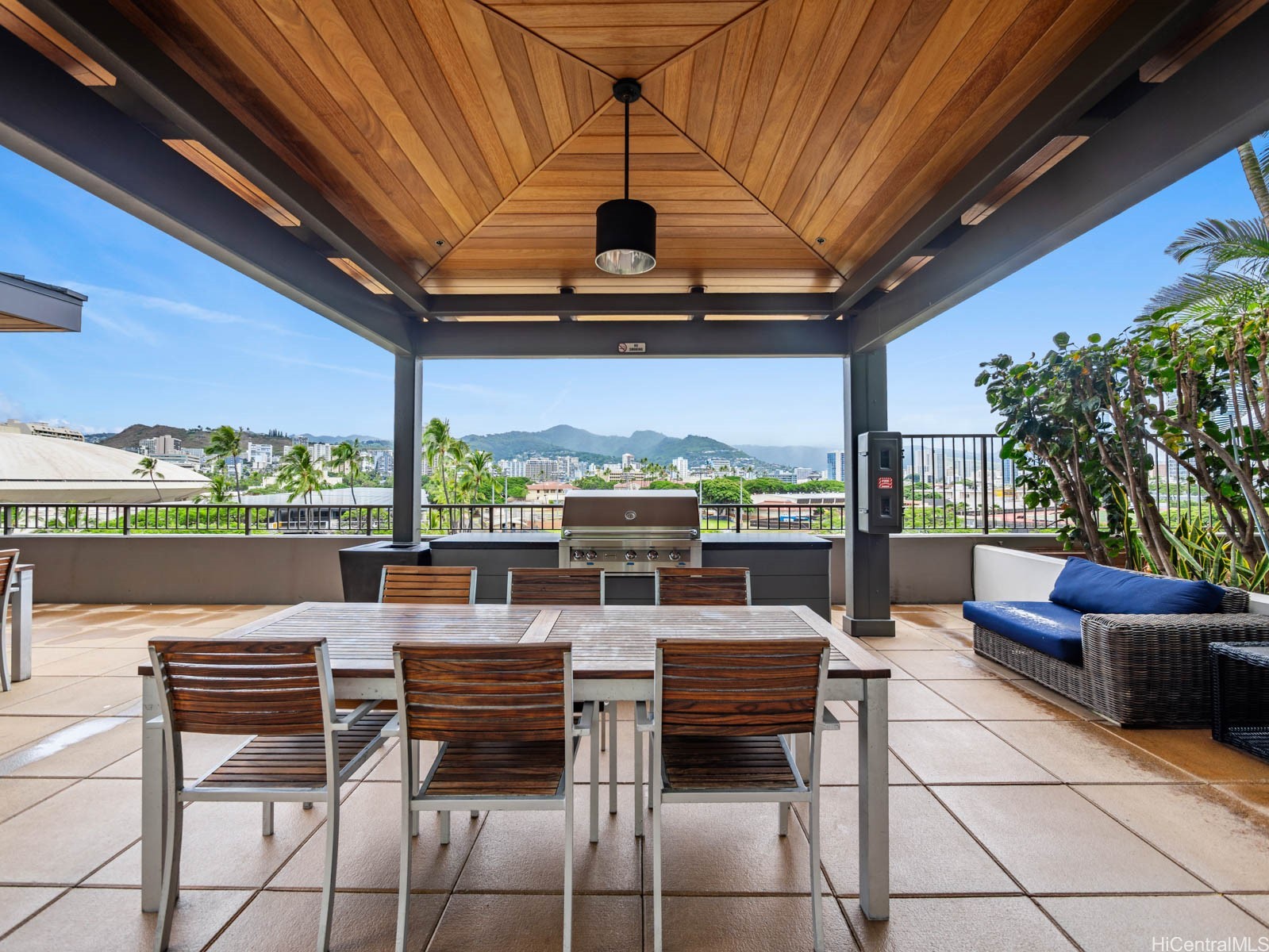 1009 Kapiolani Boulevard 4008