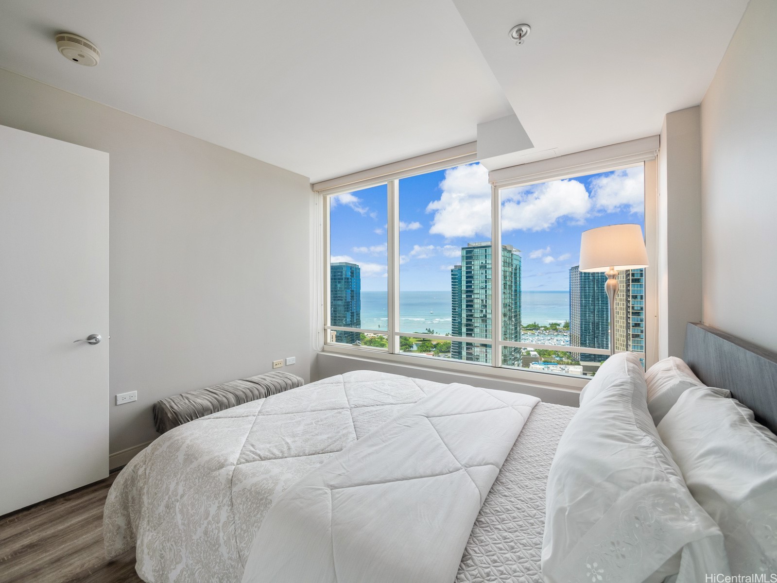 1009 Kapiolani Boulevard 4008
