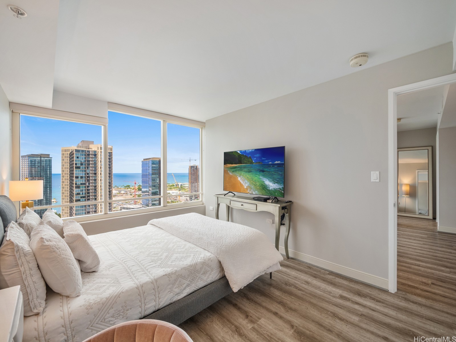1009 Kapiolani Boulevard 4008