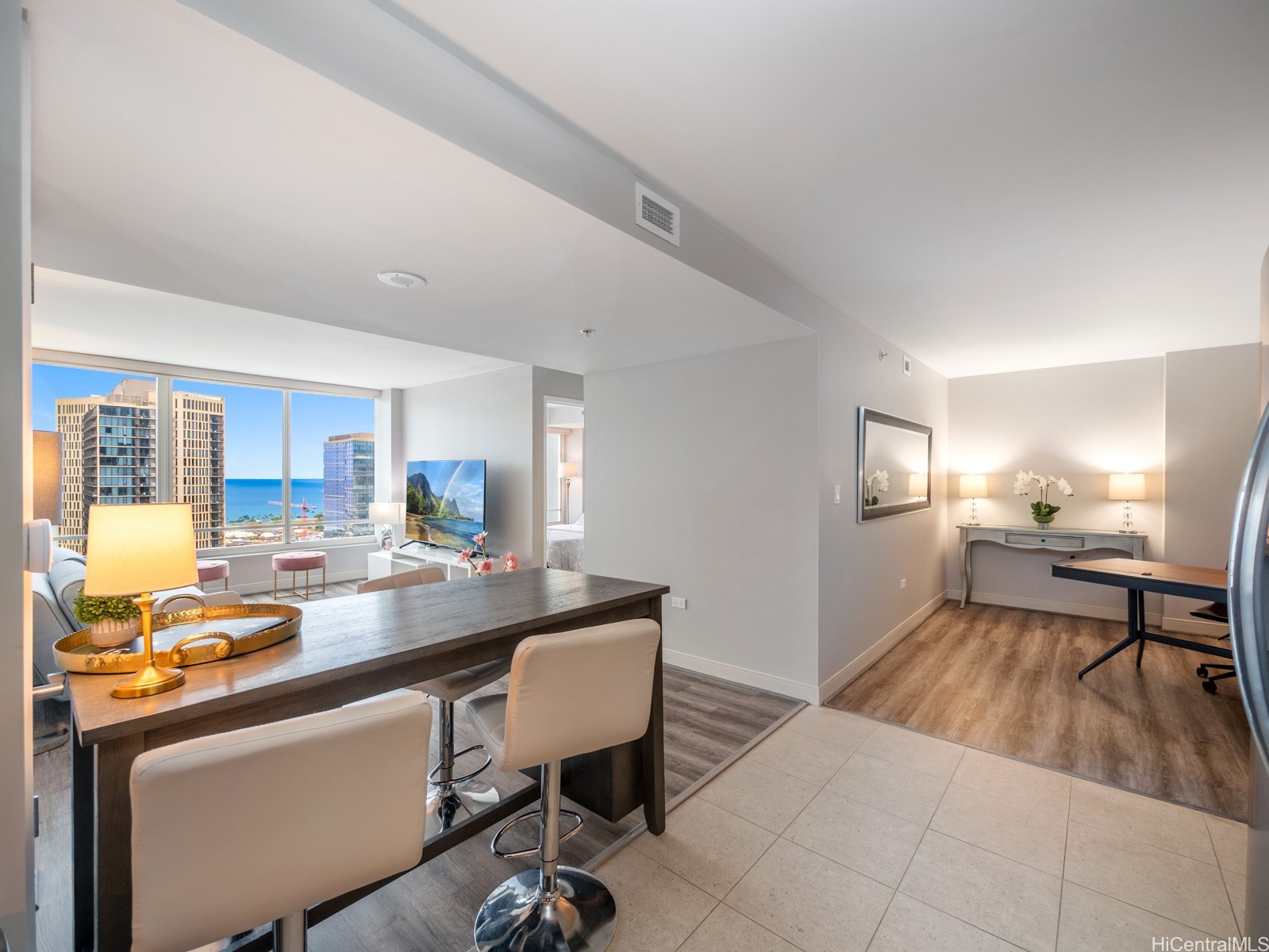 1009 Kapiolani Boulevard 4008