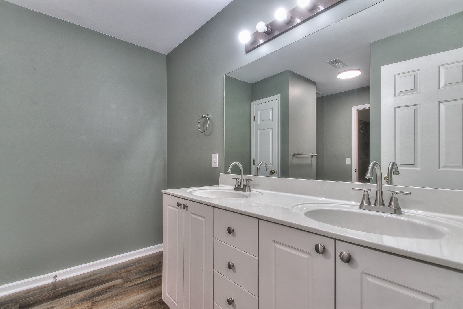 2121 Highway 12, S Unit: 157