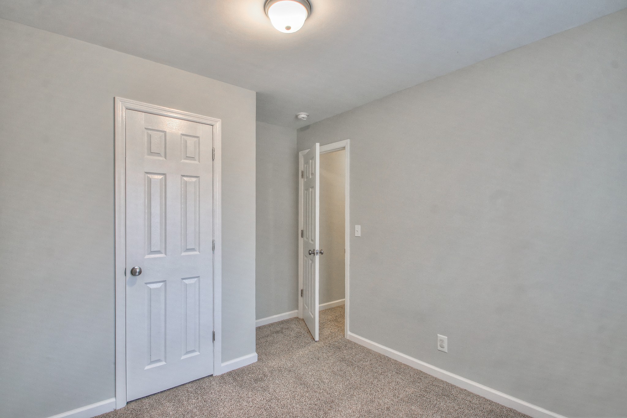 531 River Rouge Dr