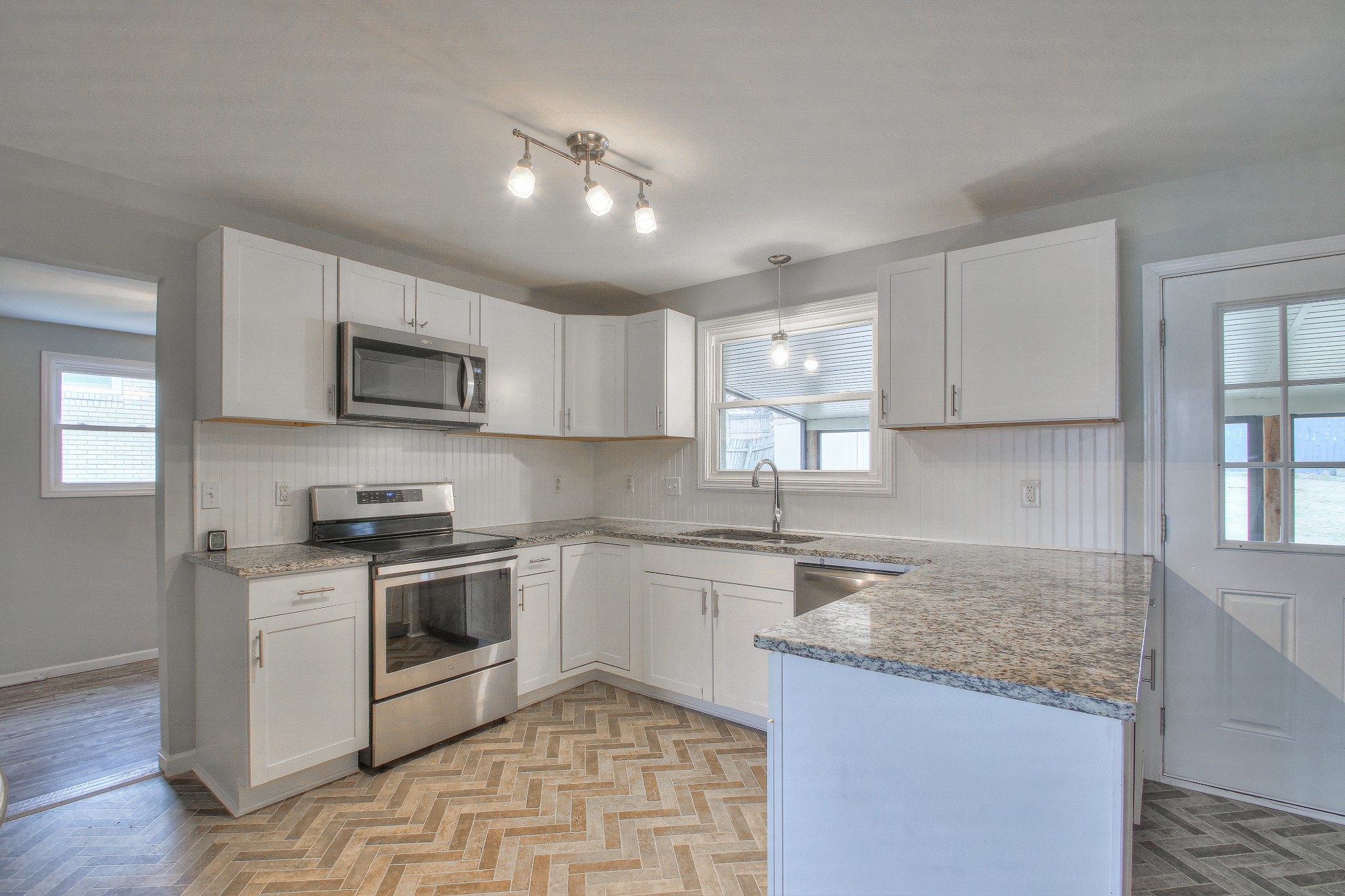 531 River Rouge Dr