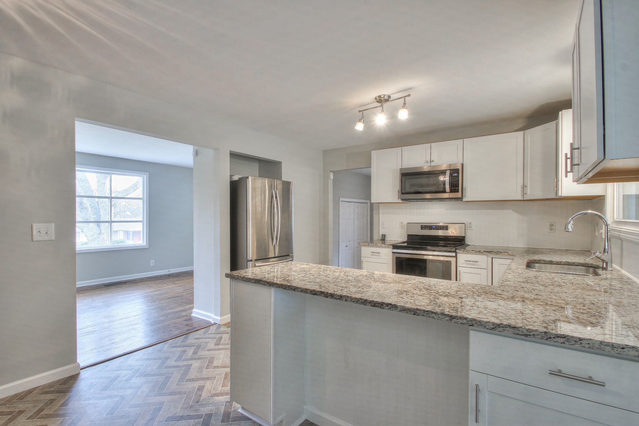 531 River Rouge Dr