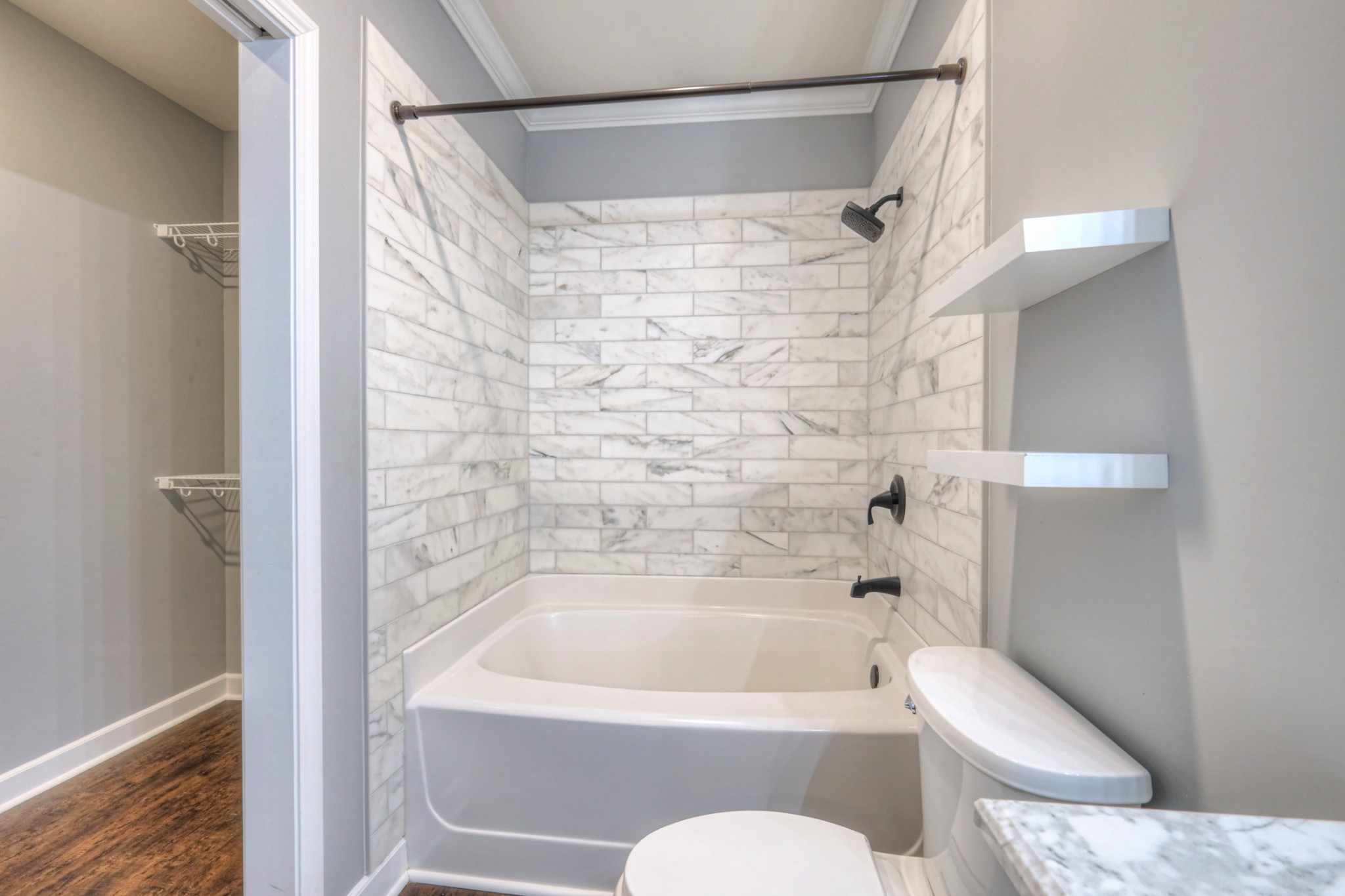 2310 Elliott Ave Unit: 611