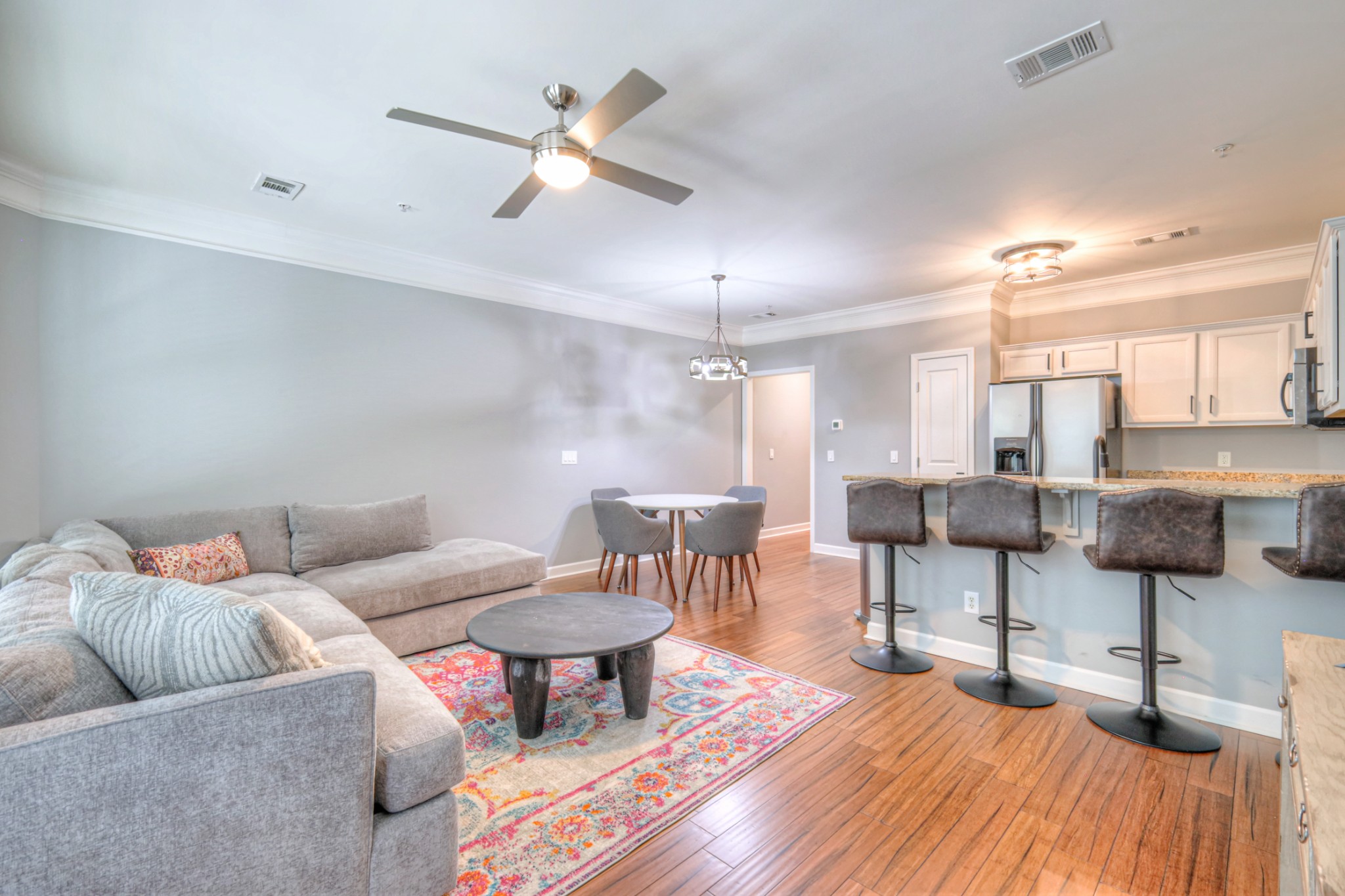 2310 Elliott Ave Unit: 611