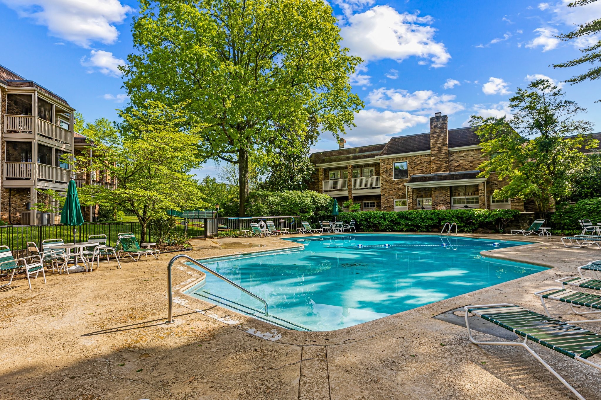 401 Bowling Ave Unit: 7