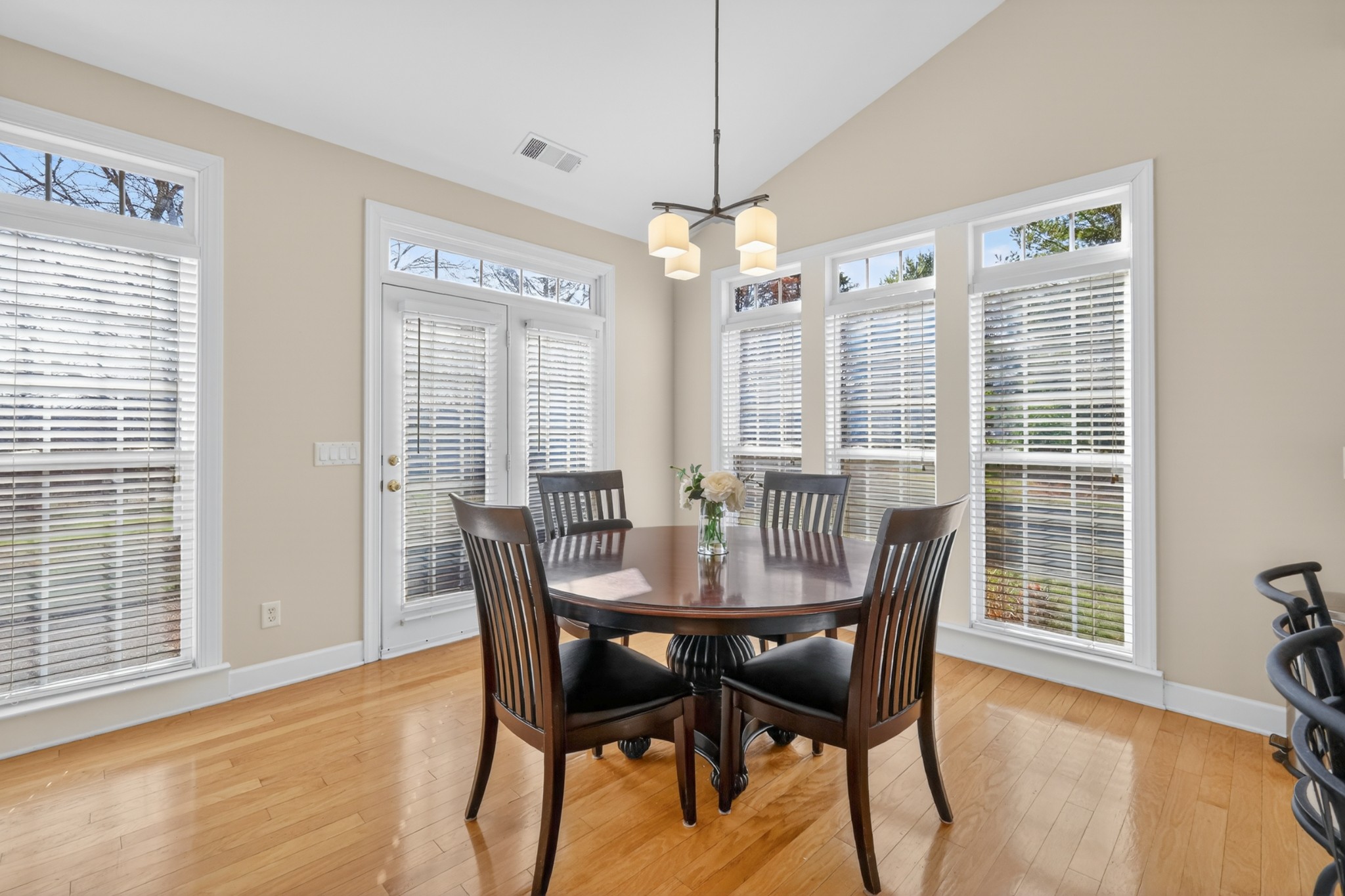 6331 Williams Grove Dr