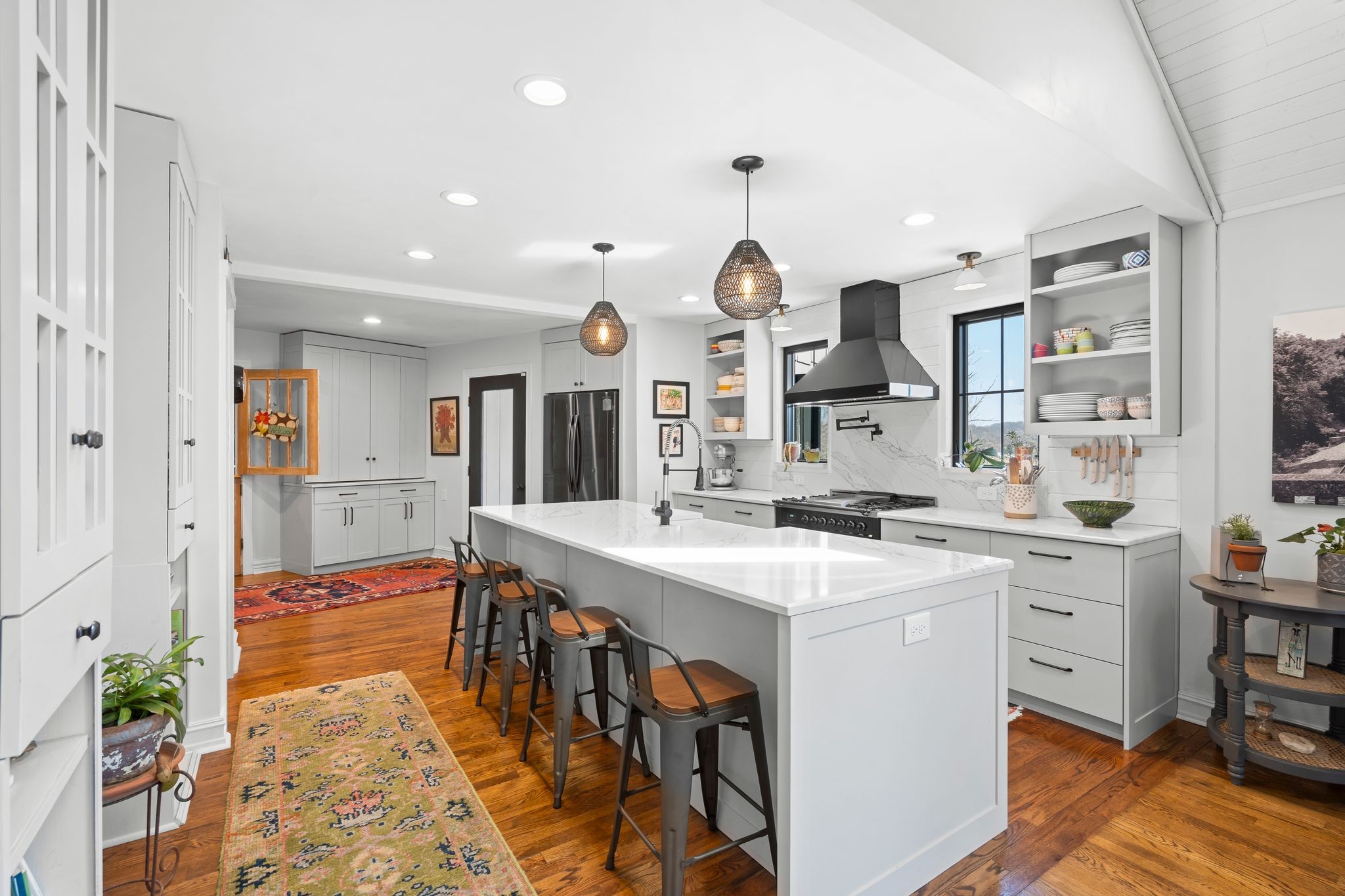 2496 Old Natchez Trce
