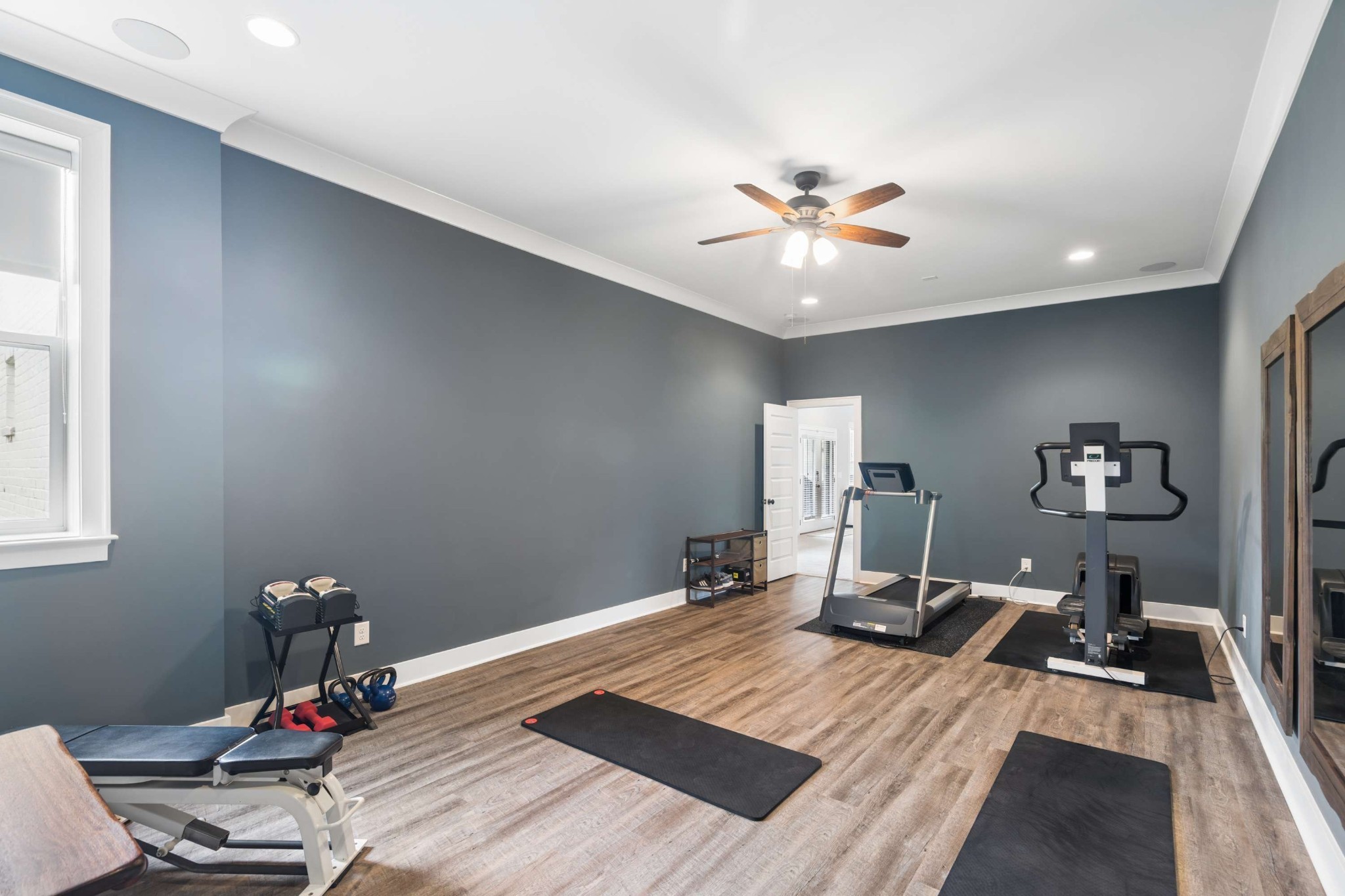 1863 Burland Cres