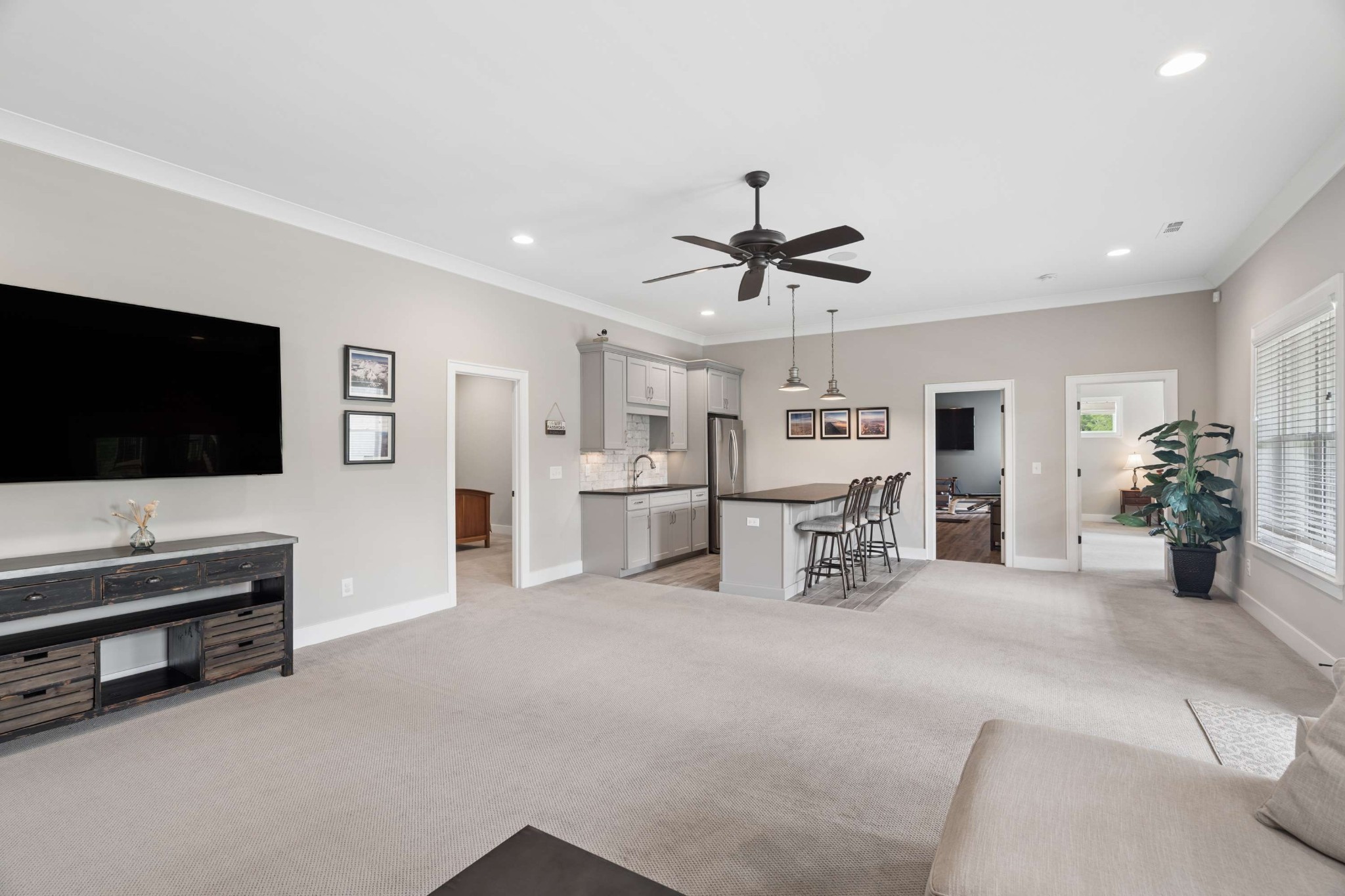 1863 Burland Cres