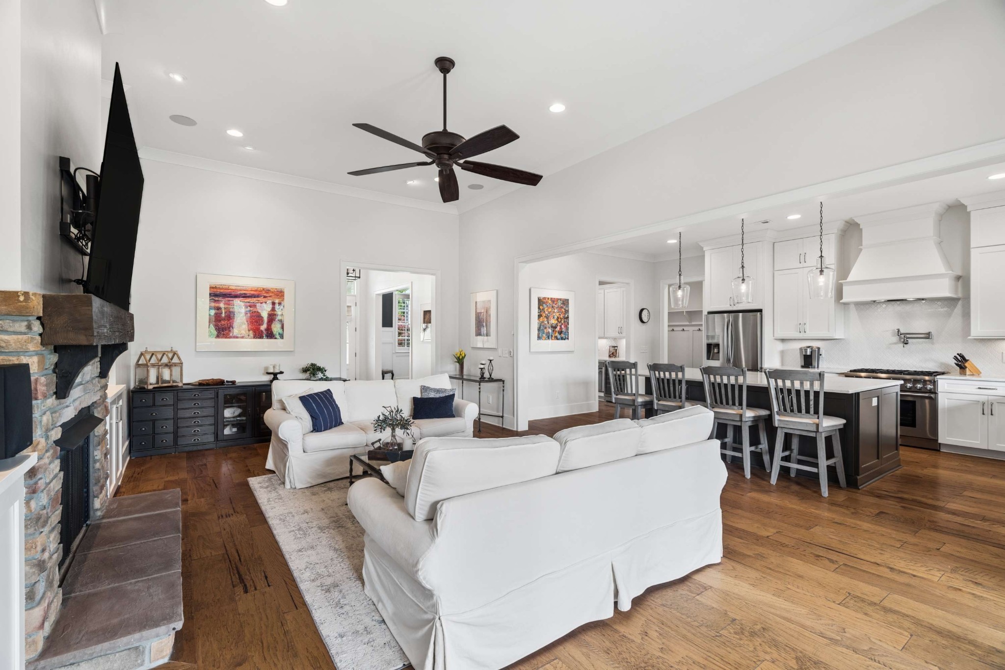 1863 Burland Cres