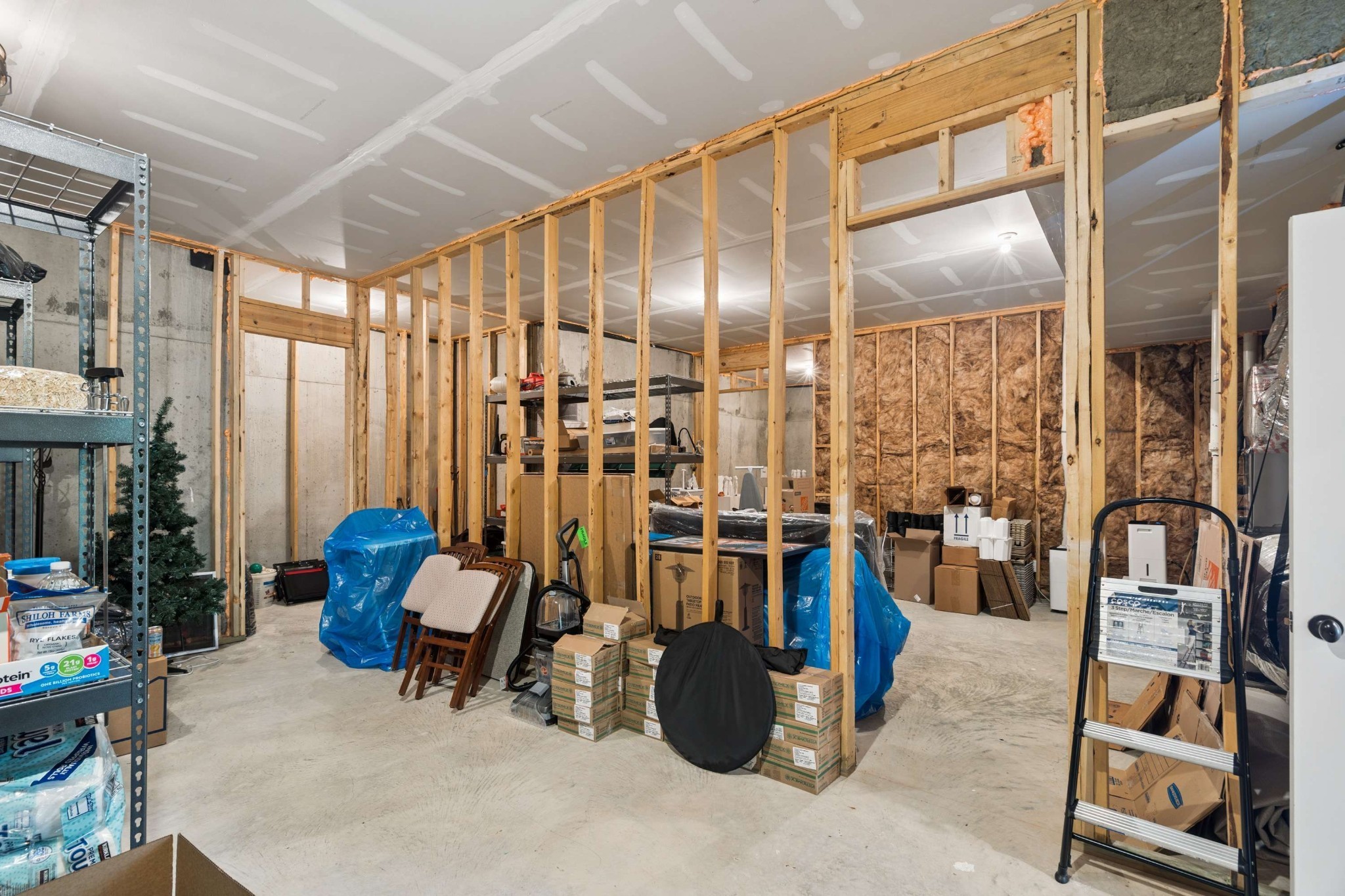 1863 Burland Cres