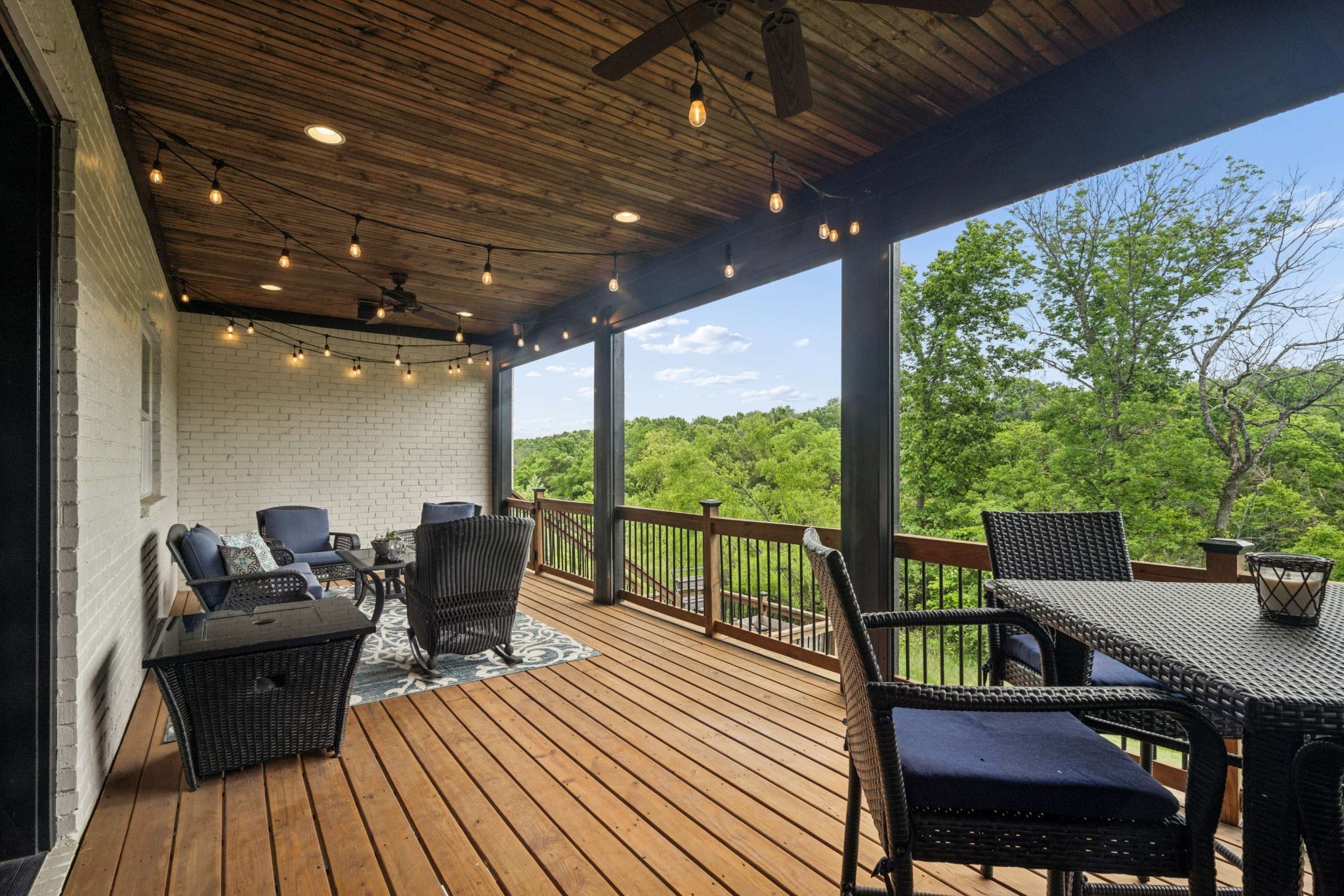 1863 Burland Cres