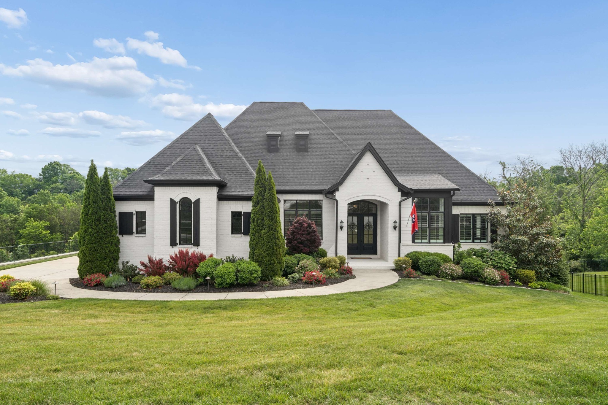 1863 Burland Cres