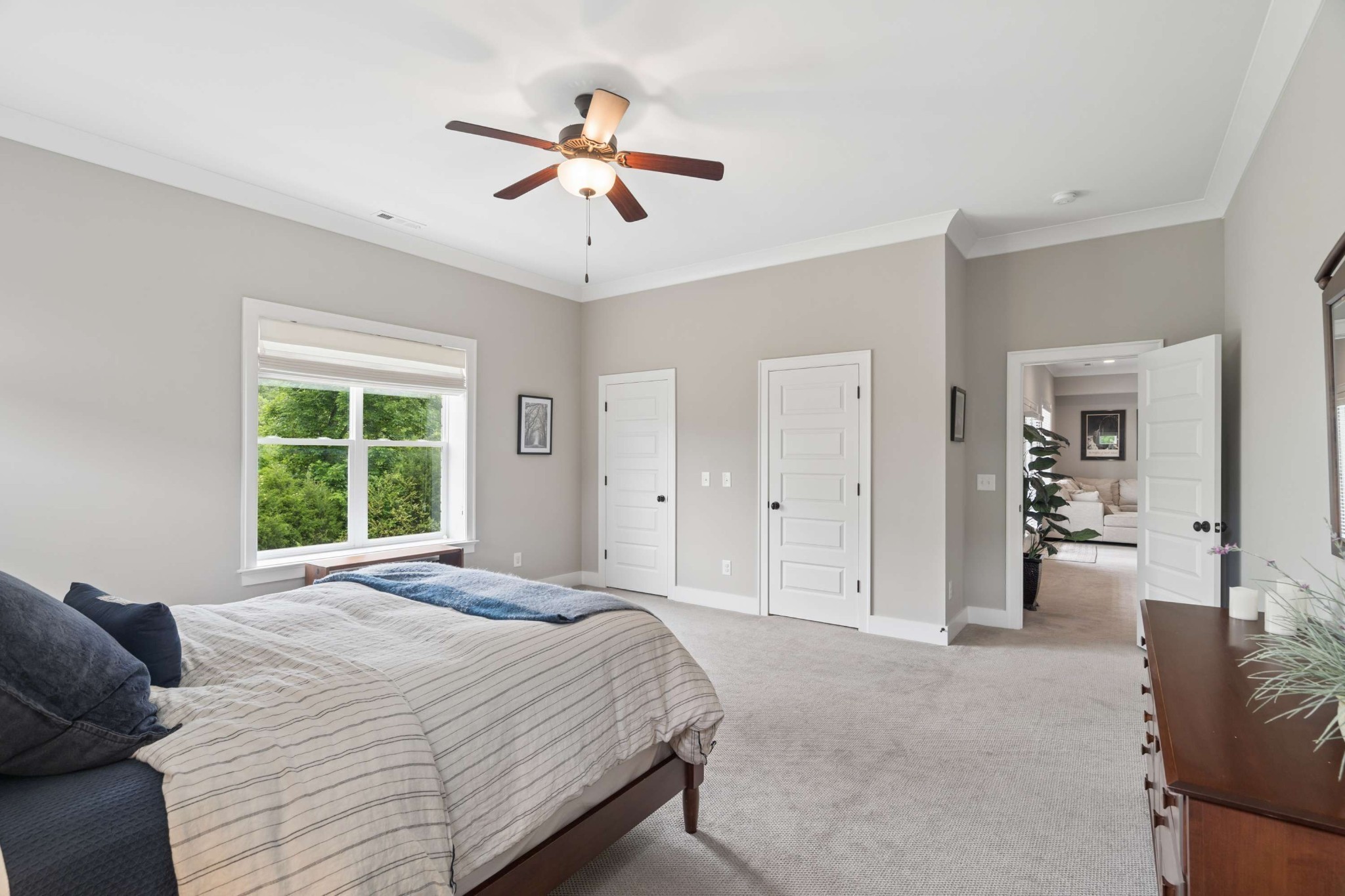 1863 Burland Cres