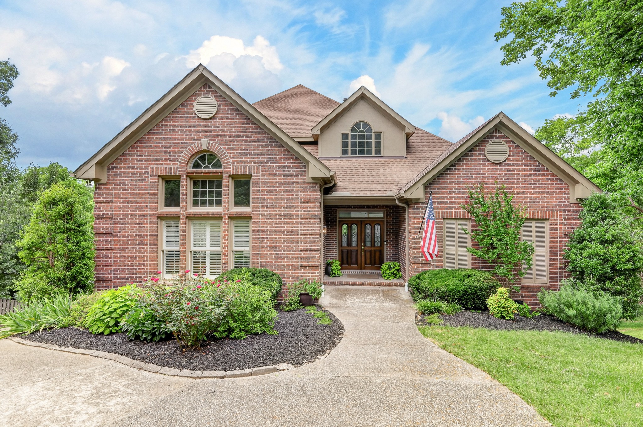 612 Eastcastle Ct
