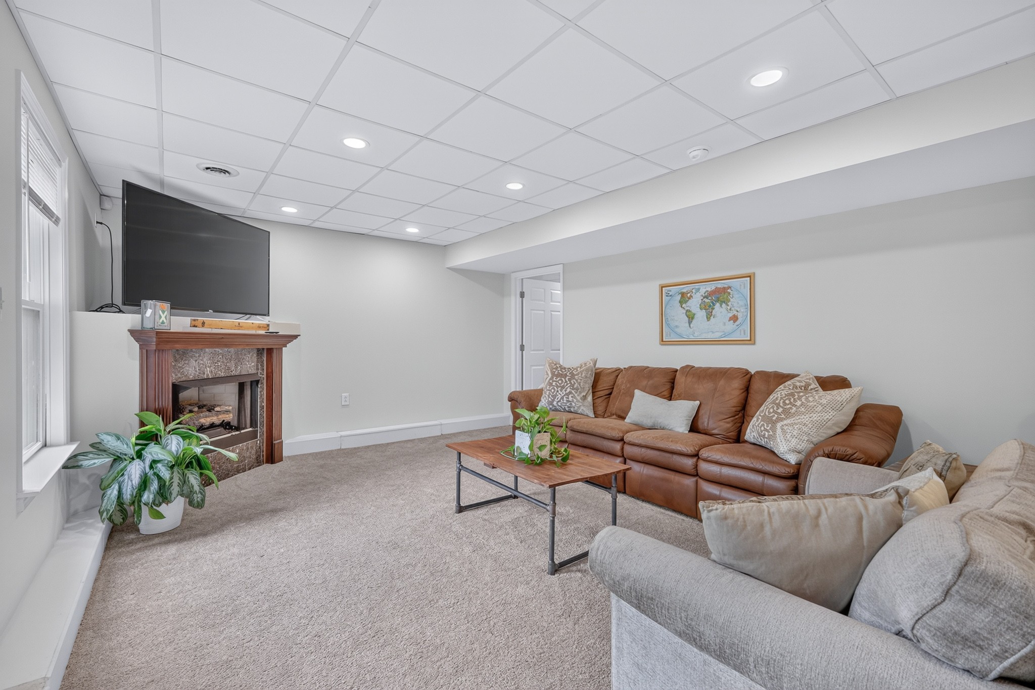 612 Eastcastle Ct