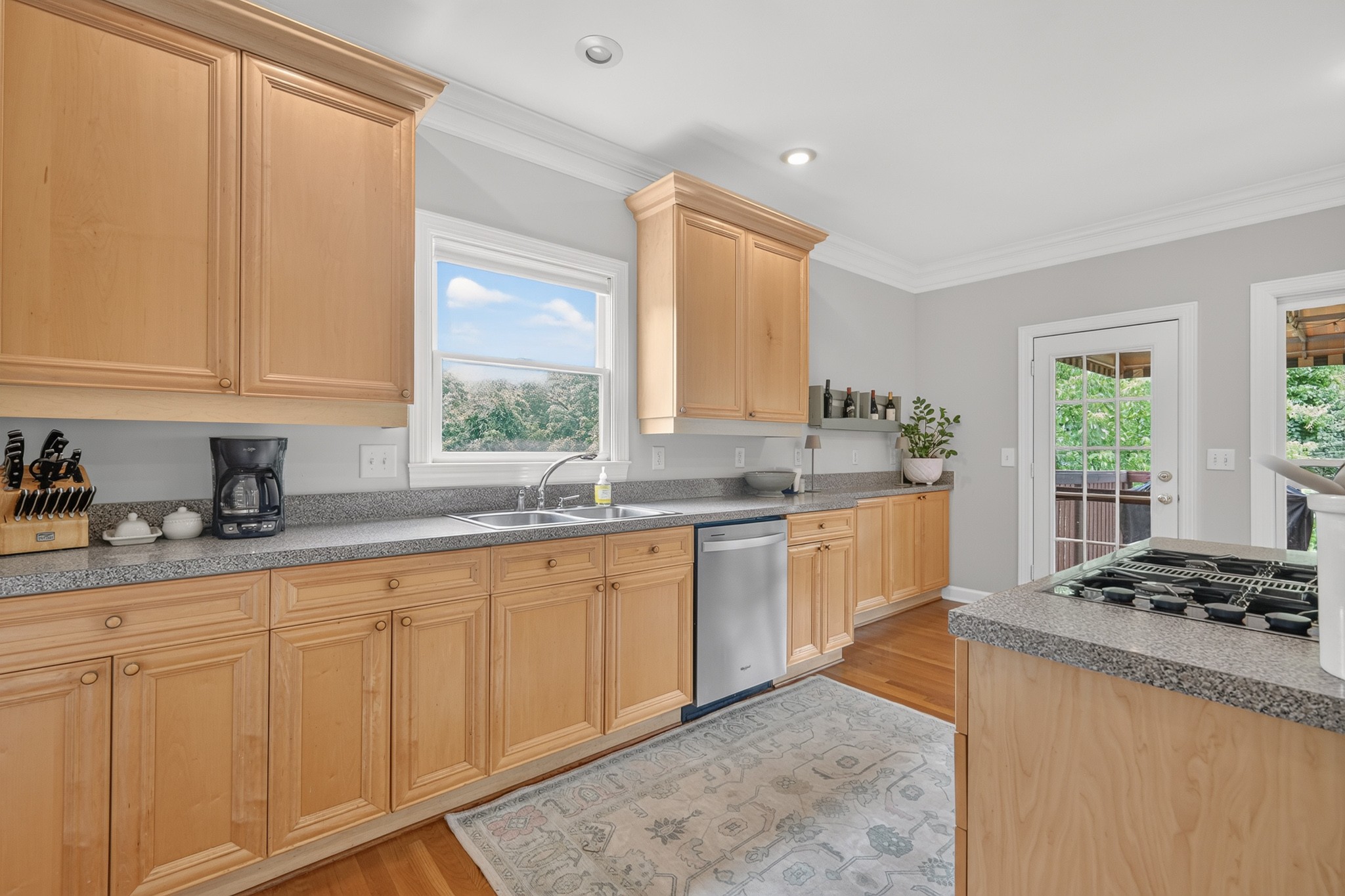 612 Eastcastle Ct