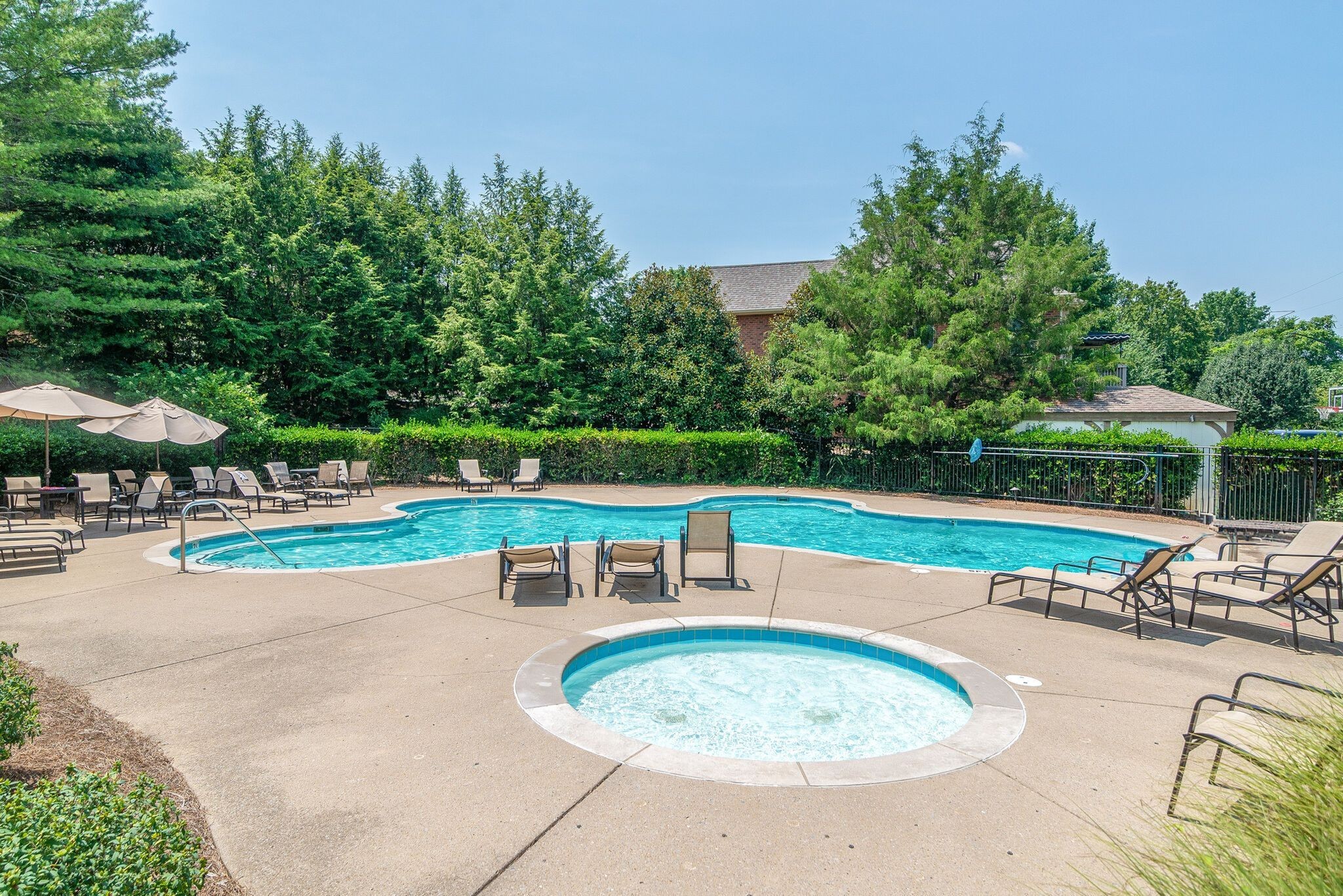 612 Eastcastle Ct