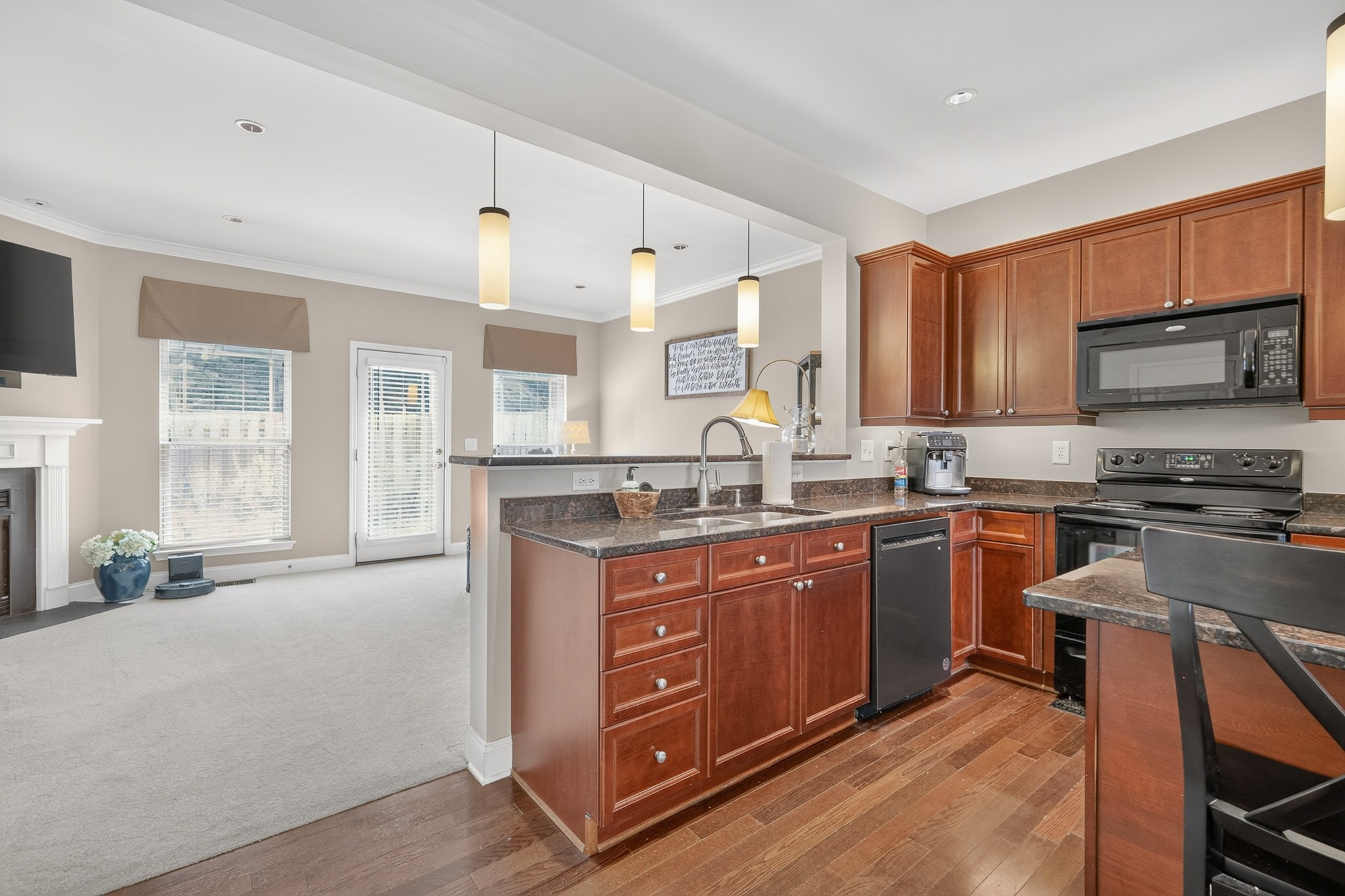 1071 Woodbury Falls Dr