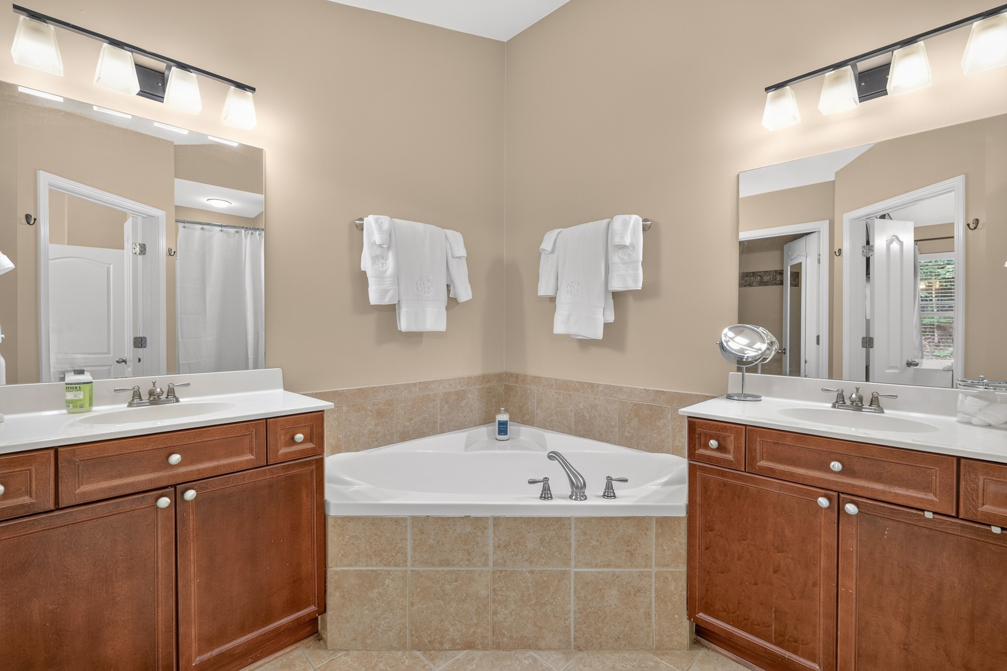1071 Woodbury Falls Dr