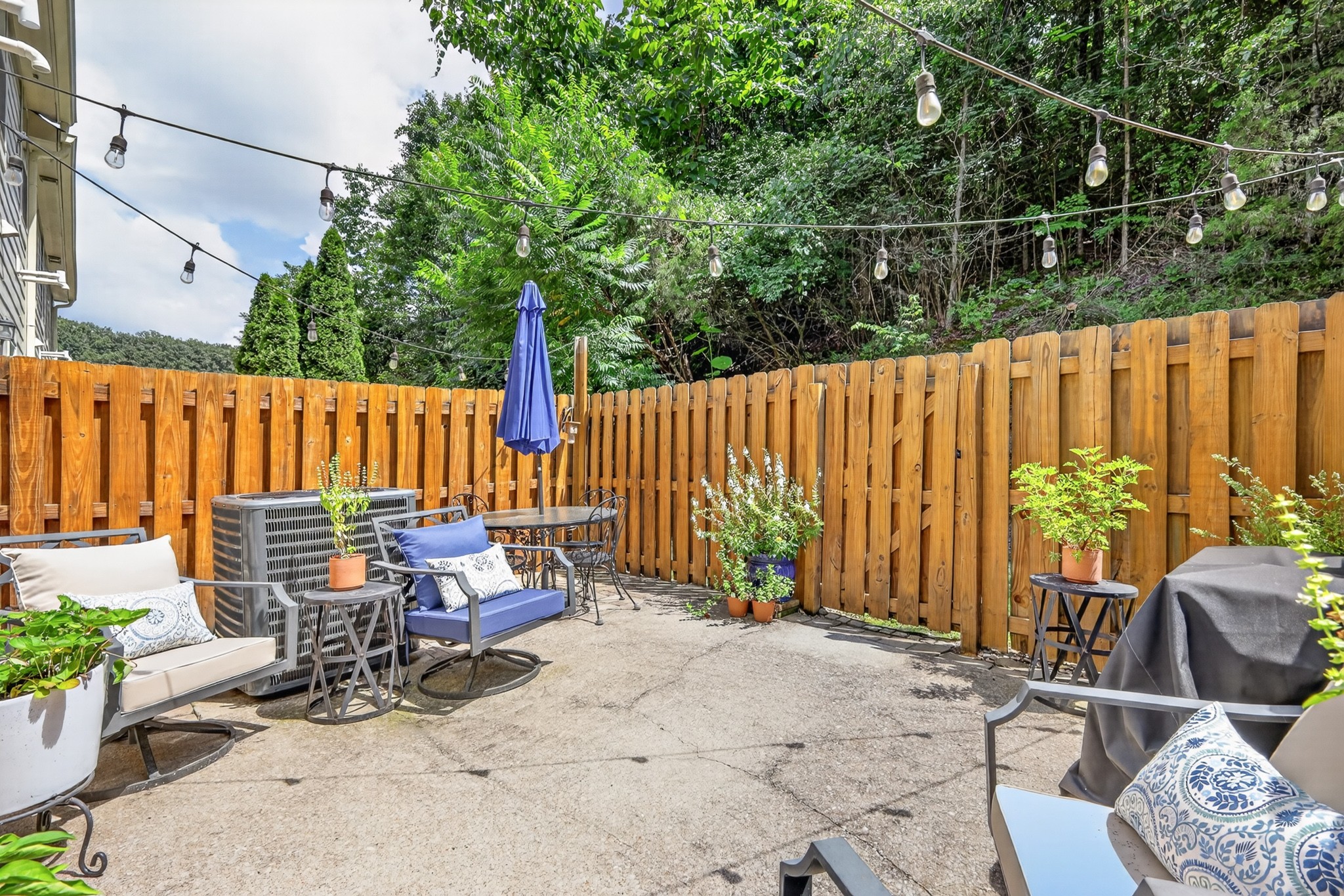 1071 Woodbury Falls Dr