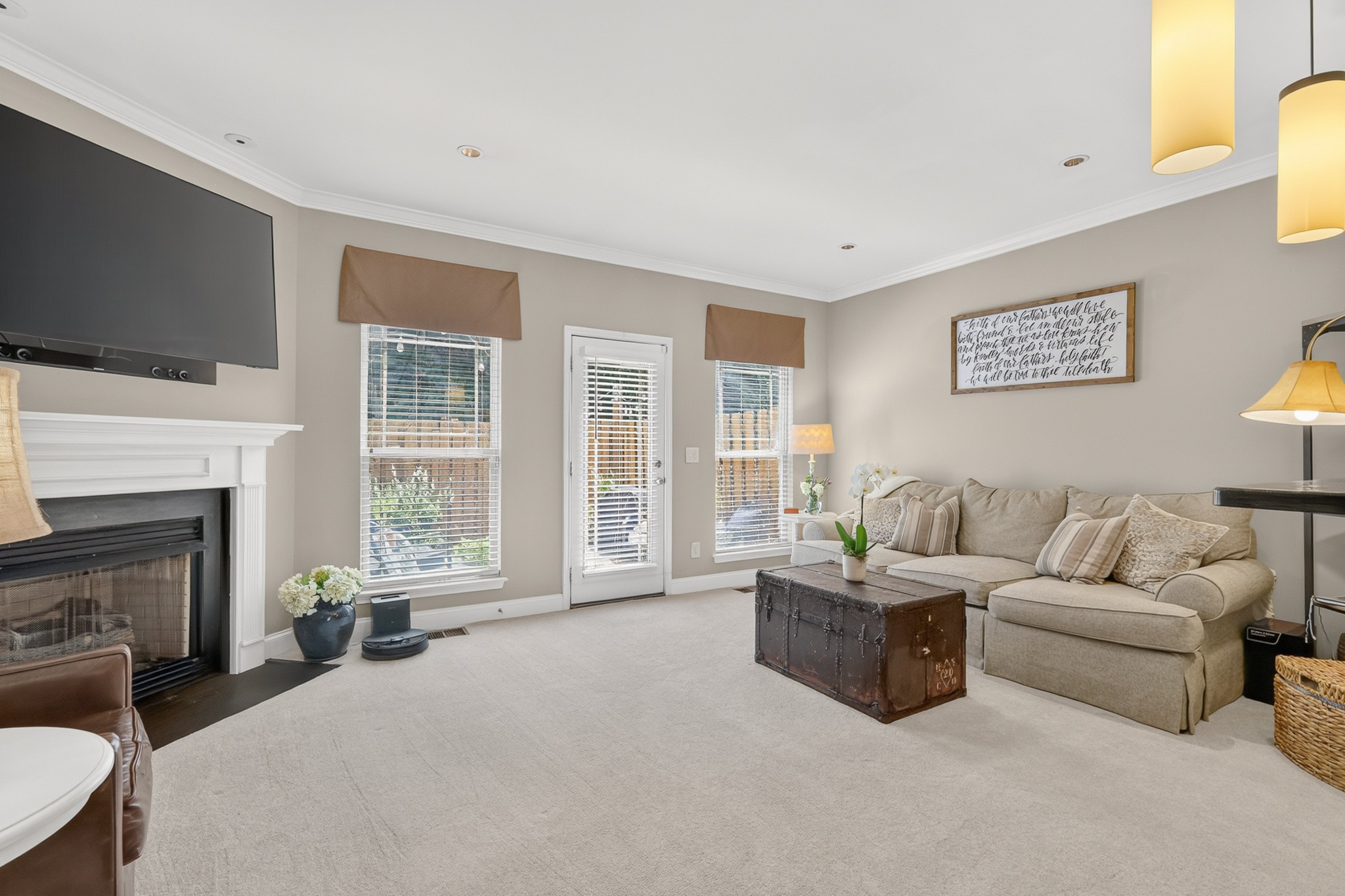 1071 Woodbury Falls Dr
