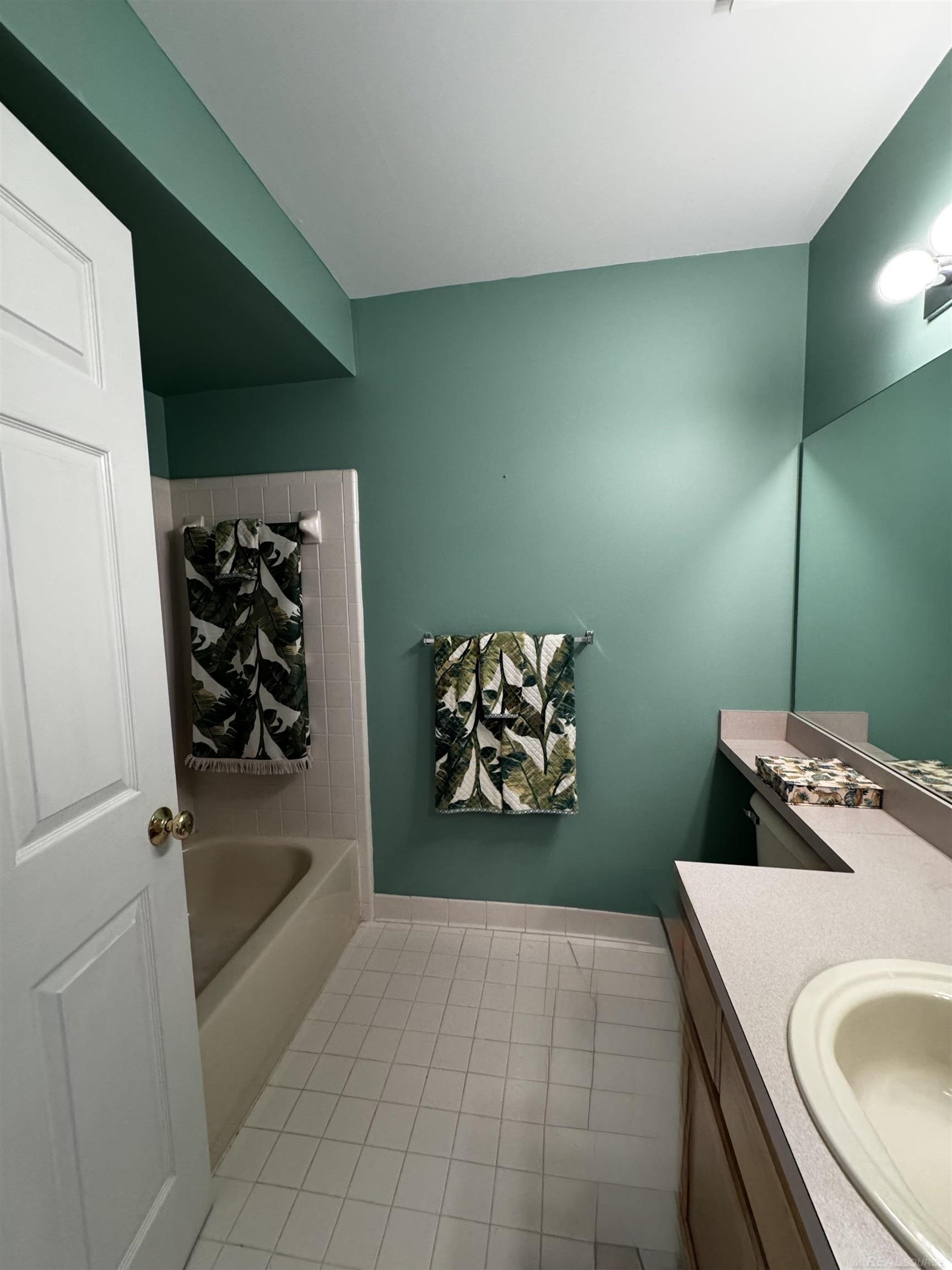 11361 Oak Grove Court, Washington T-WI