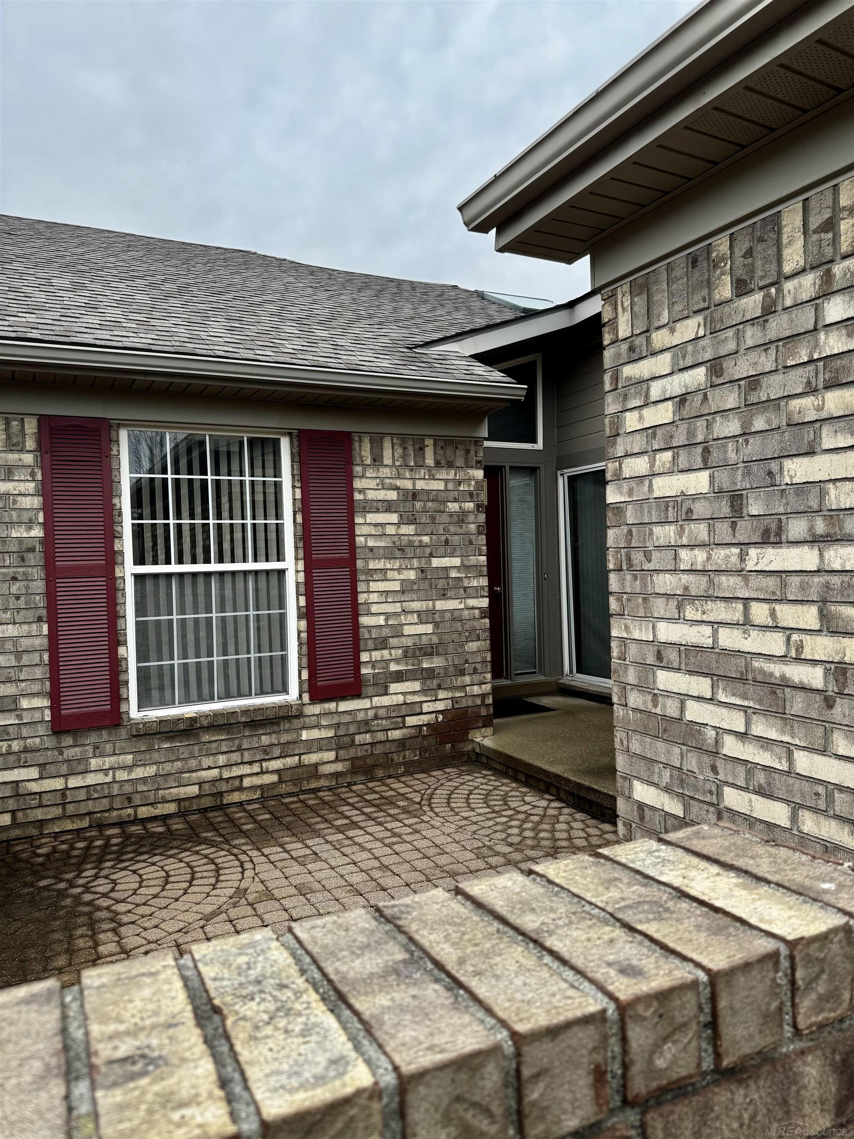 11361 Oak Grove Court, Washington T-WI