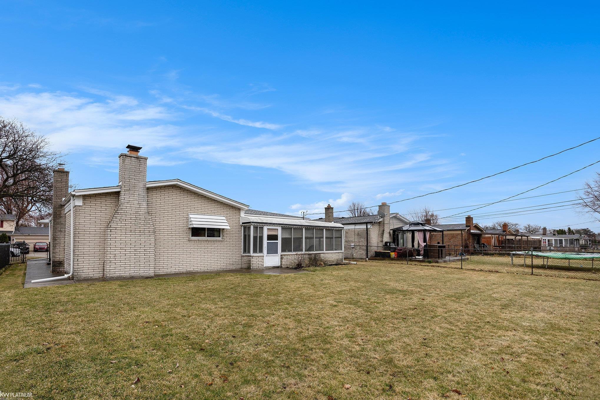 35361 Lana Lane