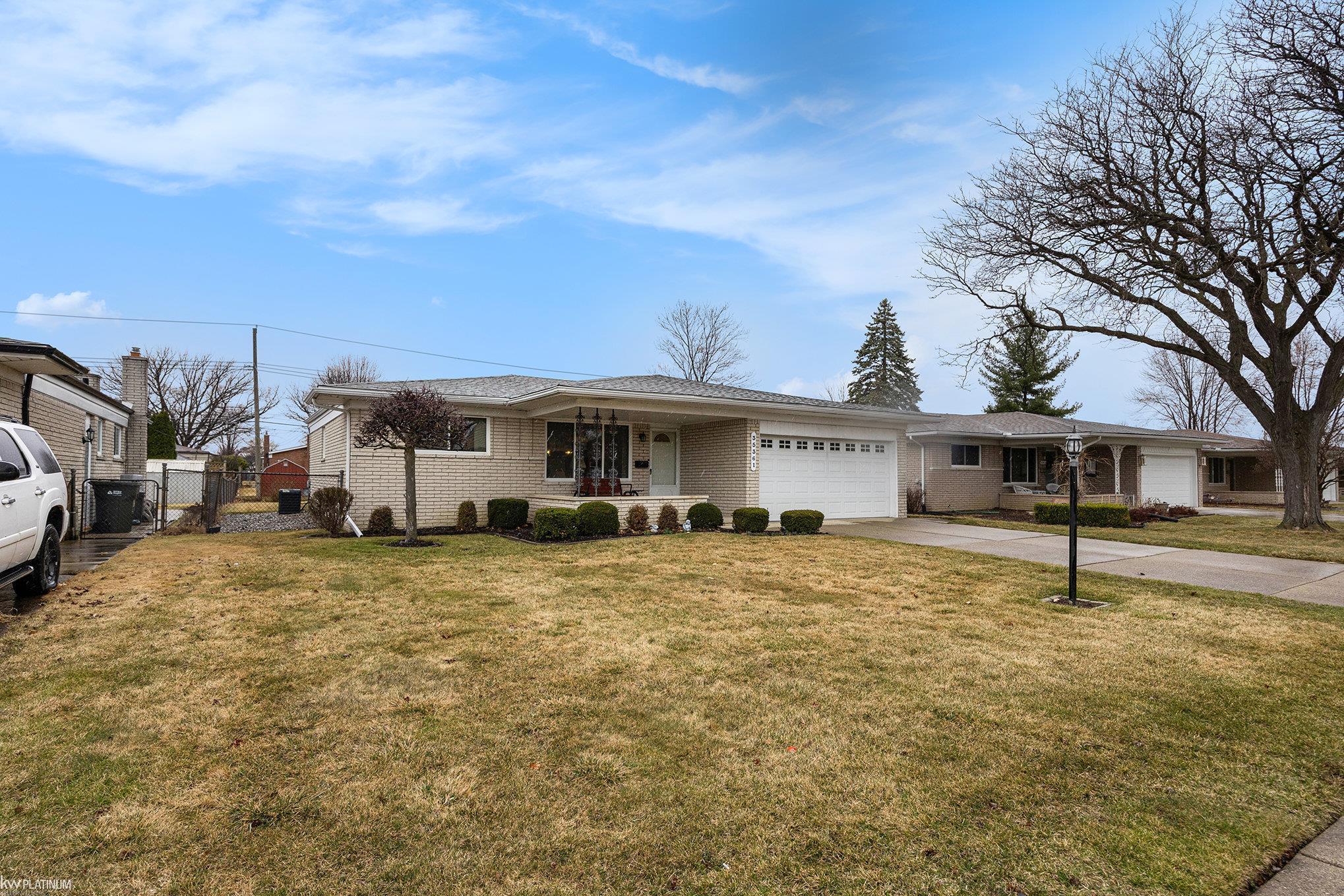 35361 Lana Lane